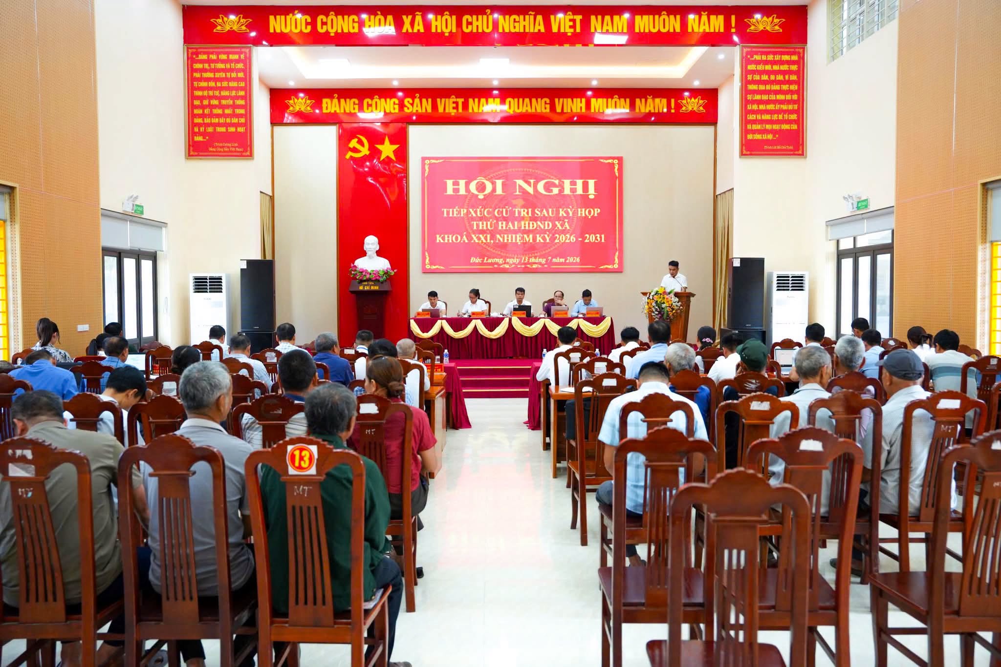 ĐỨC LƯƠNG TỔ CHỨC HỘI NGHỊ TIẾP XÚC CỬ TRI SAU KỲ HỌP THỨ HAI HĐND XÃ KHÓA XXI
