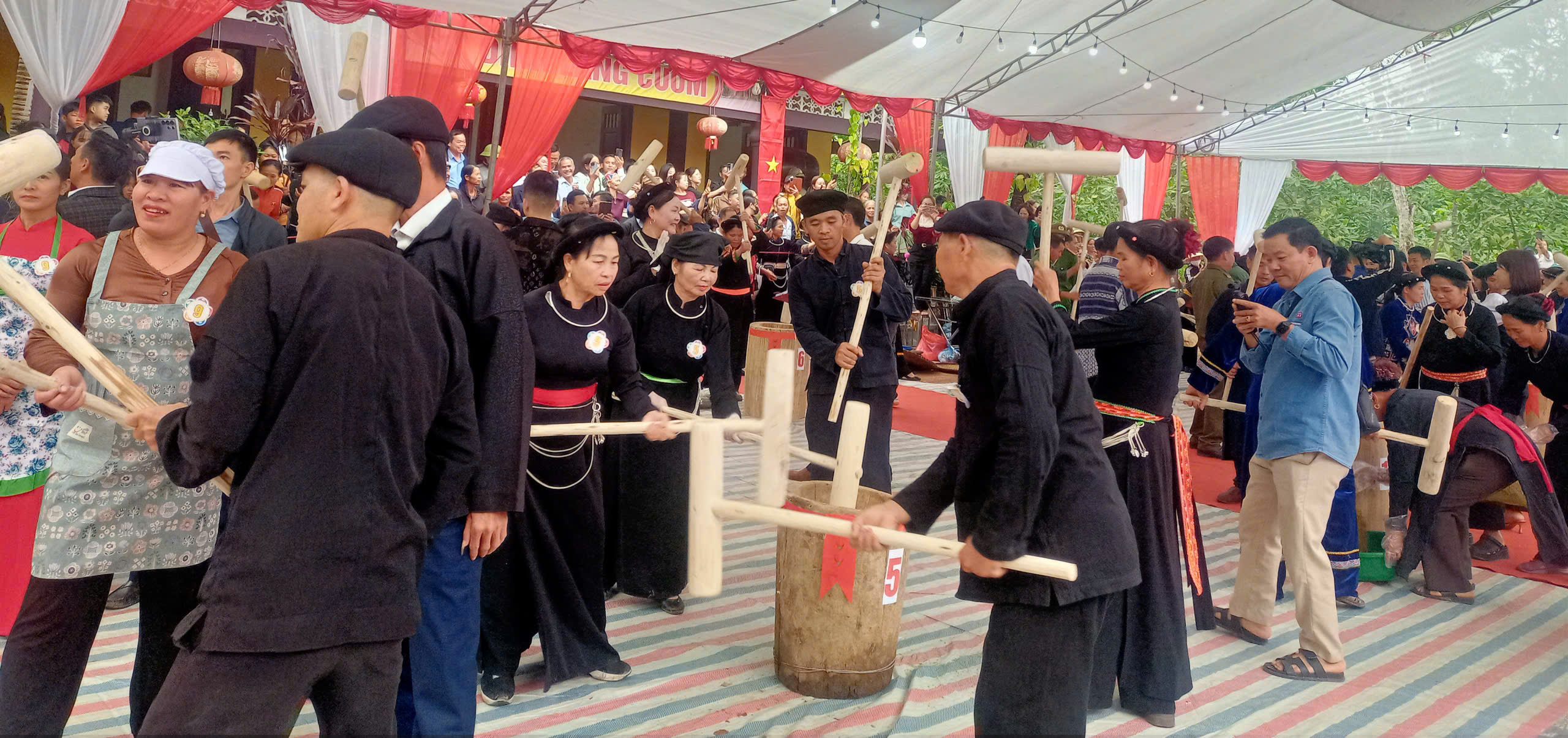 Đức Lương: Lễ hội giã cốm và Hội thi văn nghệ tuyên truyền các ngày lễ lớn trong năm 2026 