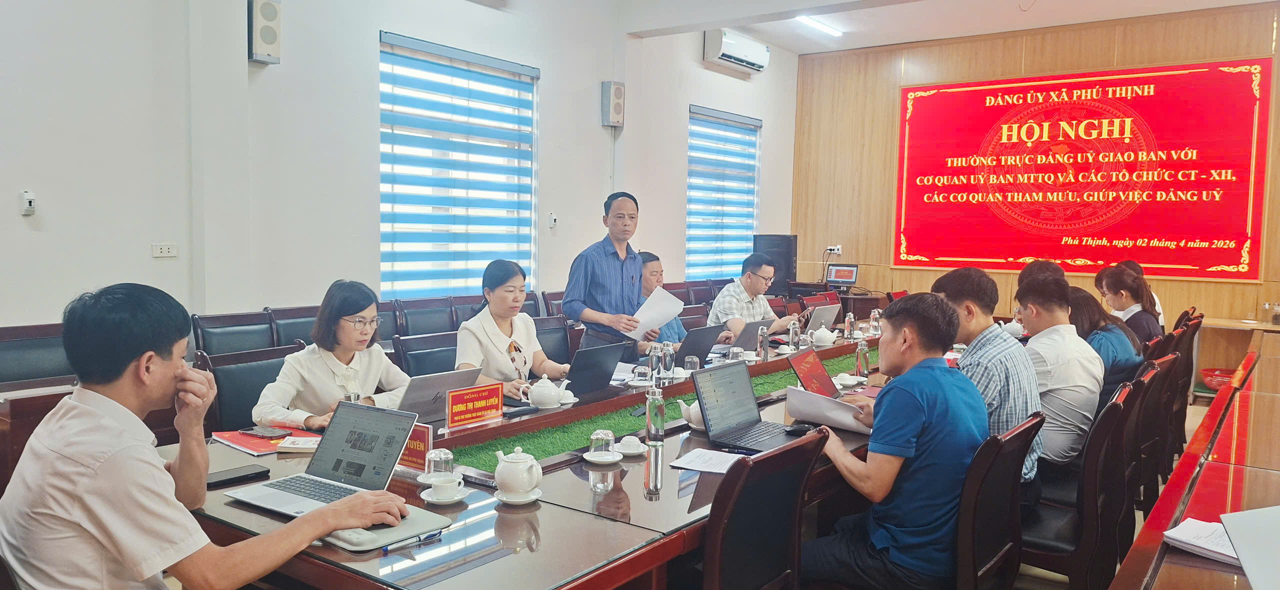 📌 THƯỜNG TRỰC ĐẢNG ỦY XÃ PHÚ THỊNH GIAO BAN VỚI CƠ QUAN ỦY BAN MTTQ VÀ CÁC TỔ CHỨC CHÍNH TRỊ - XÃ HỘI, CÁC CƠ QUAN THAM MƯU, GIÚP VIỆC ĐẢNG ỦY