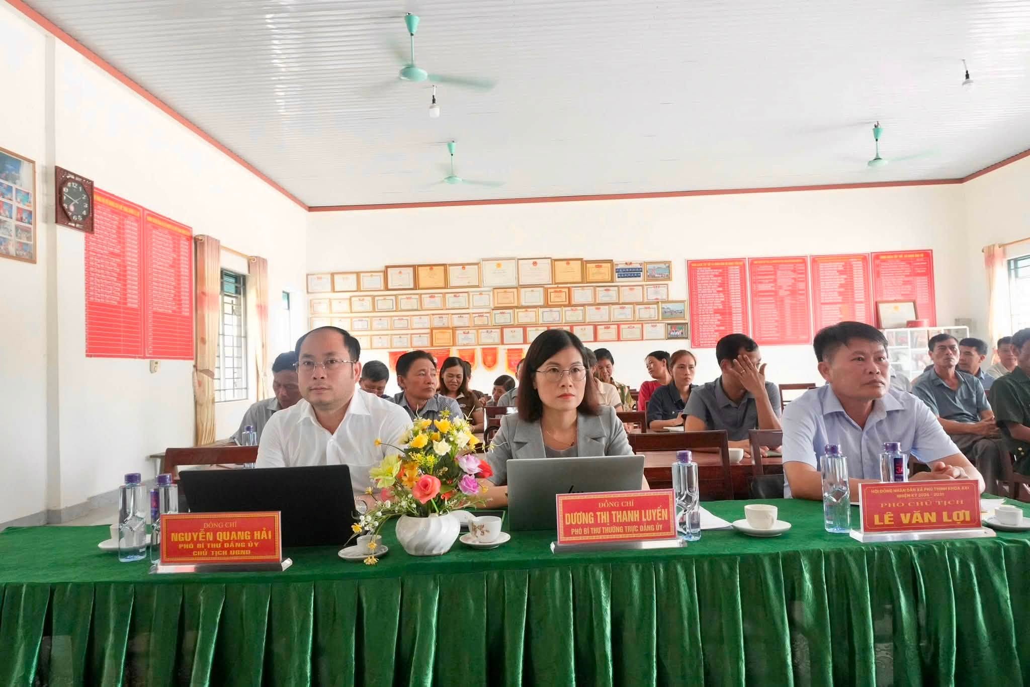 ĐẠI BIỂU HĐND XÃ PHÚ THỊNH TIẾP XÚC CỬ TRI TRƯỚC KỲ HỌP THỨ TƯ HĐND XÃ KHÓA XXI, NHIỆM KỲ 2026 - 2031.
