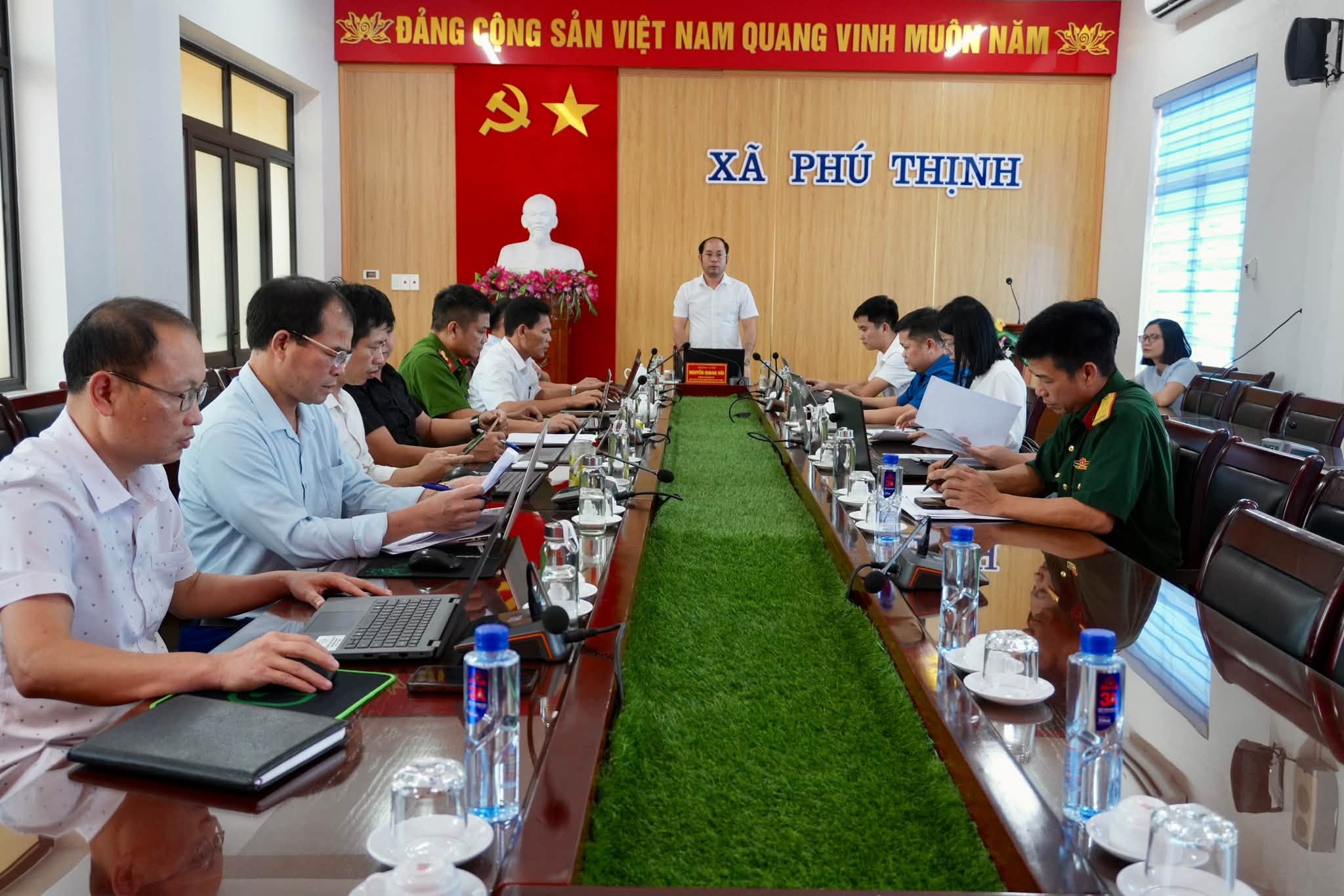 Anh-tin-bai