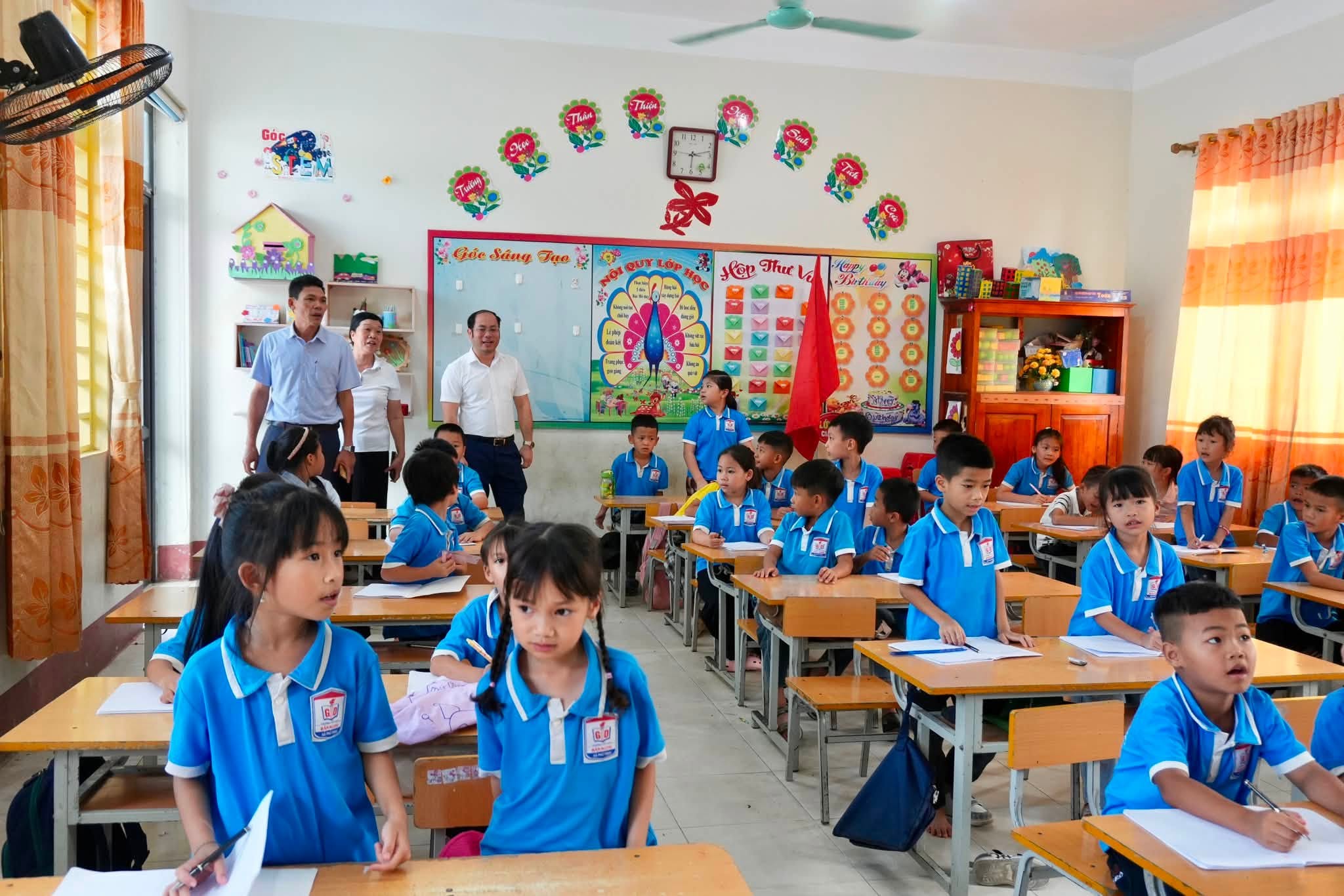 Anh-tin-bai