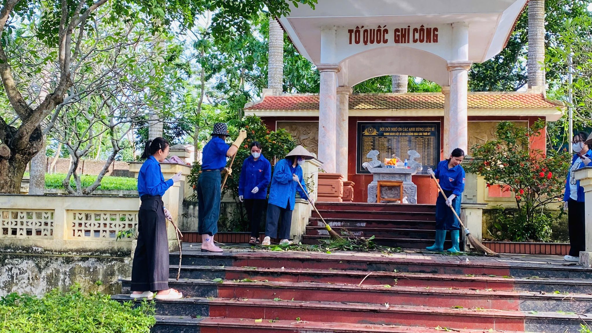 Anh-tin-bai