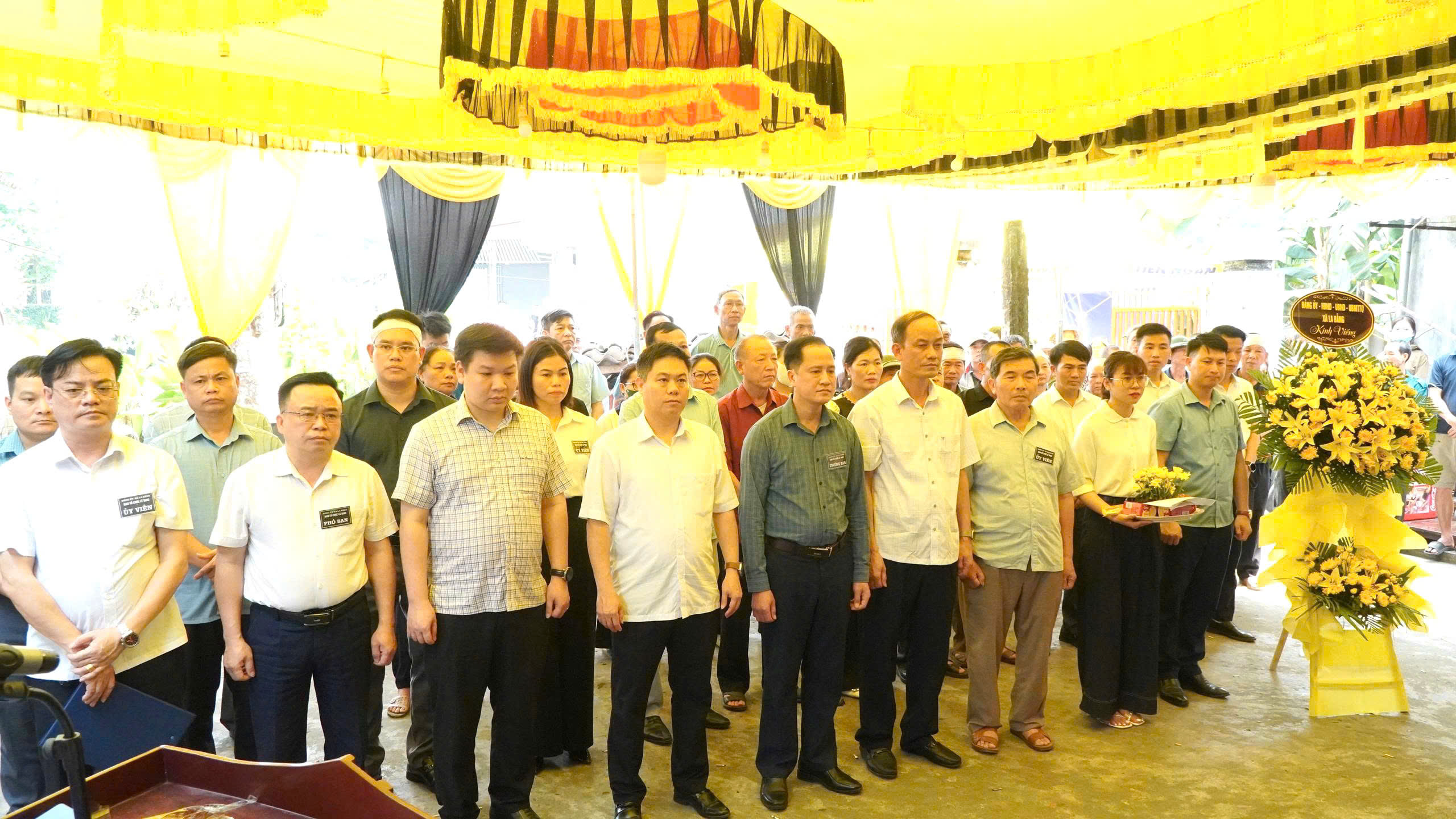 ĐẢNG BỘ XÃ LA BẰNG TỔ CHỨC LỄ TRUY ĐIỆU VÀ AN TÁNG ĐỒNG CHÍ VŨ VĂN KHA – ĐẢNG VIÊN 55 NĂM TUỔI ĐẢNG