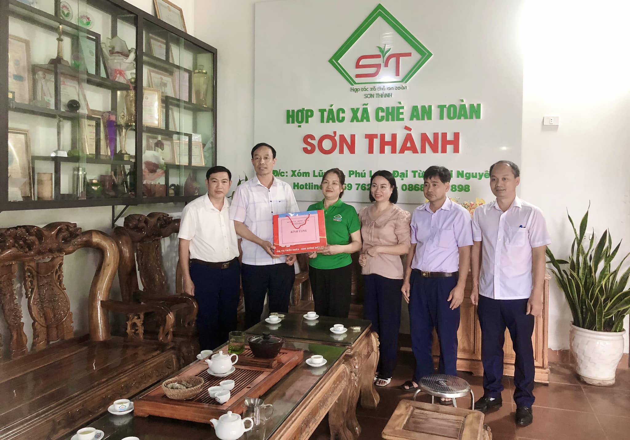 Hợp tác xã chè an toàn Sơn Thành, xã Phú Lạc.