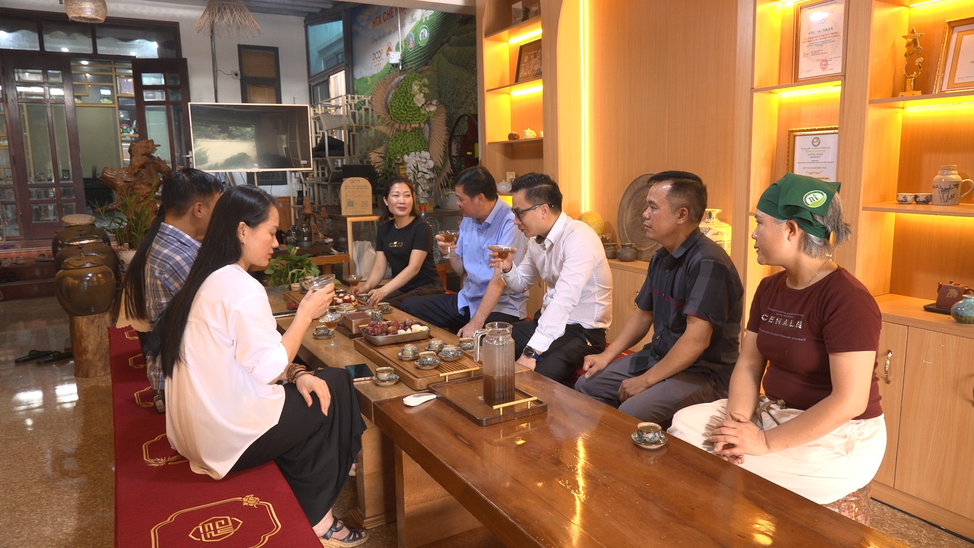 Anh-tin-bai