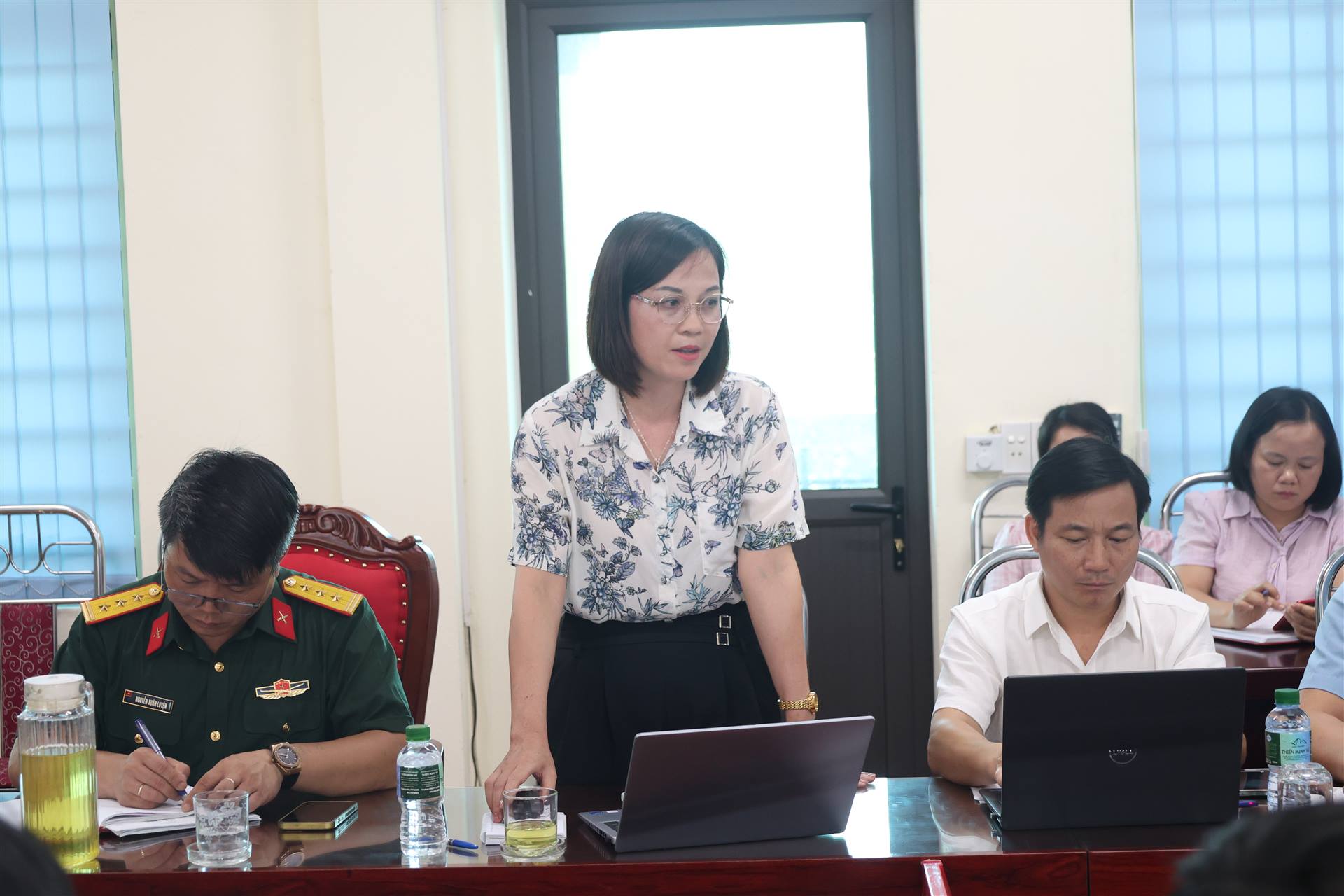 Anh-tin-bai