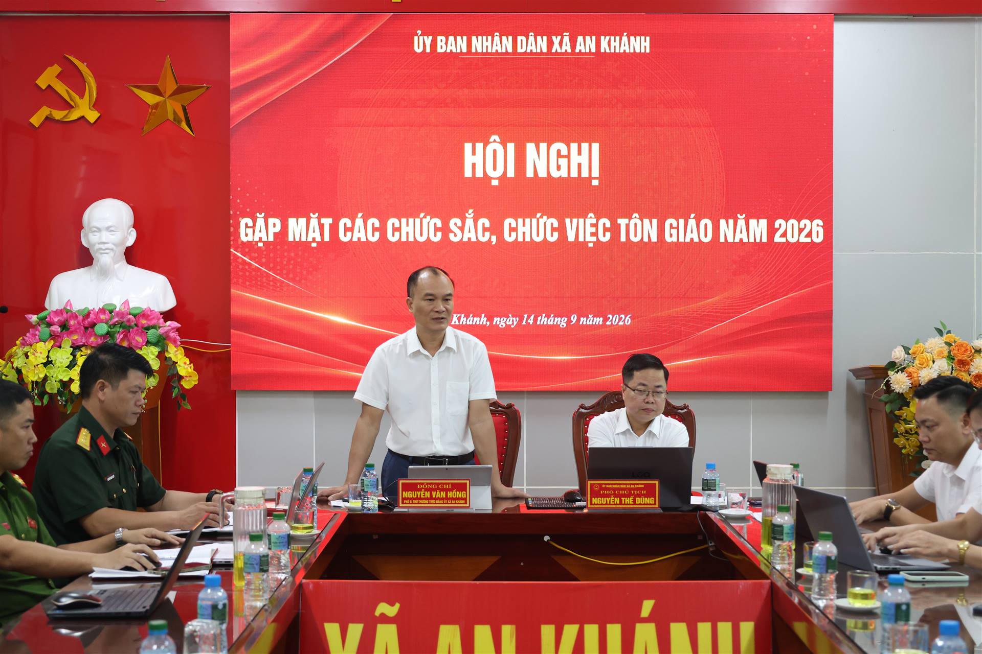 Anh-tin-bai