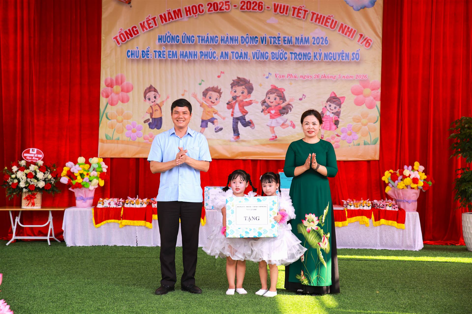 Anh-tin-bai