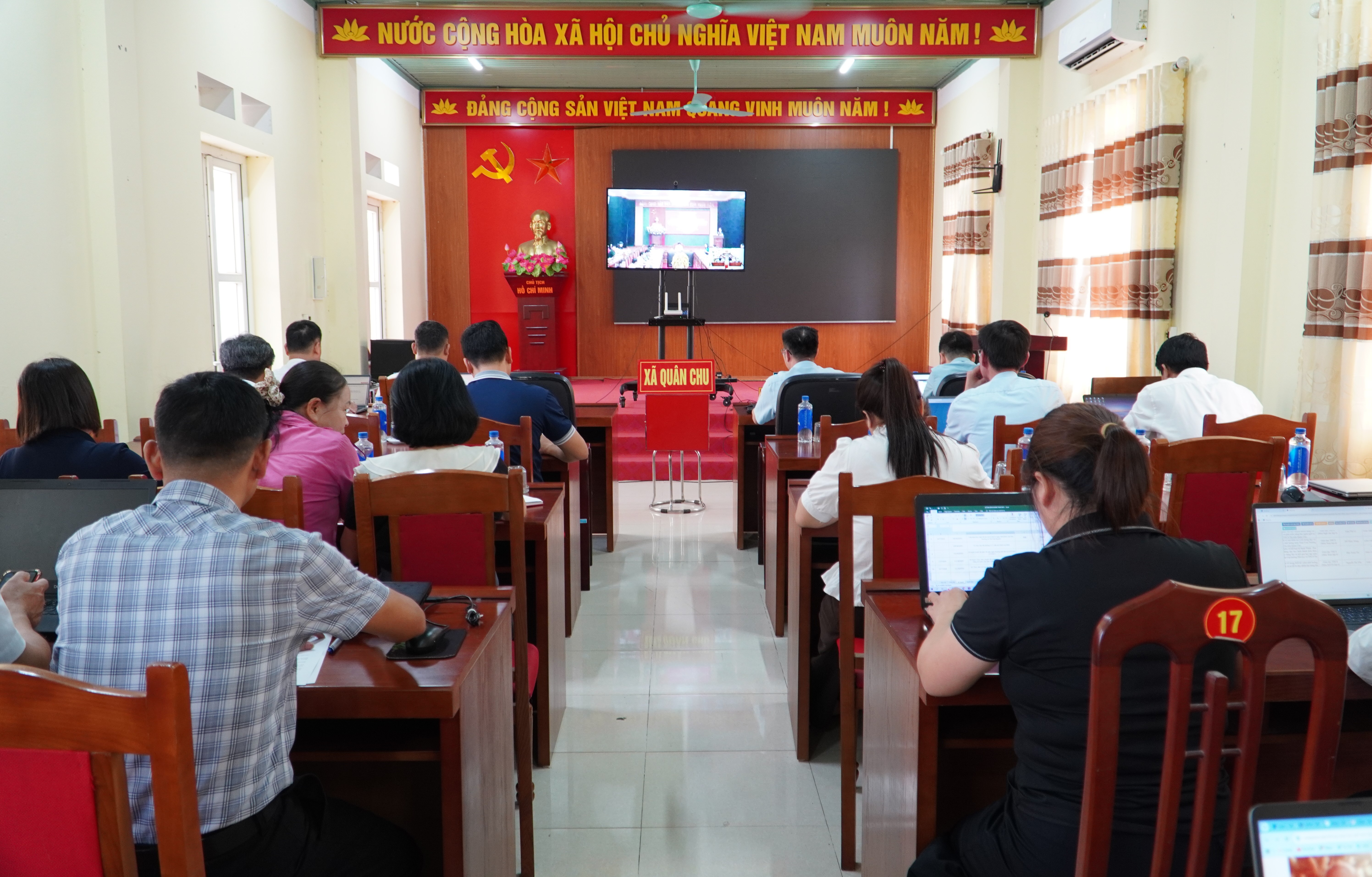 XÃ QUÂN CHU THAM DỰ HỘI NGHỊ TRỰC TUYẾN TỔNG KẾT THỰC HIỆN QUYẾT ĐỊNH SỐ 23-QĐ/TW VÀ SƠ KẾT CÔNG TÁC TUYÊN GIÁO, DÂN VẬN 6 THÁNG ĐẦU NĂM 2026