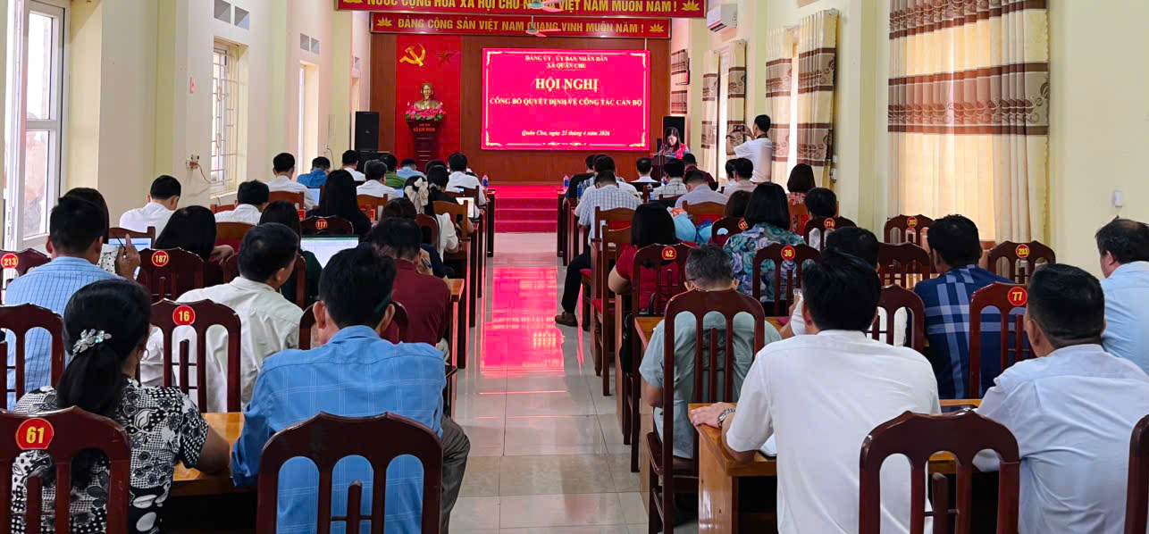 Xã Quân Chu tổ chức Hội nghị Công bố Quyết định về công tác cán bộ