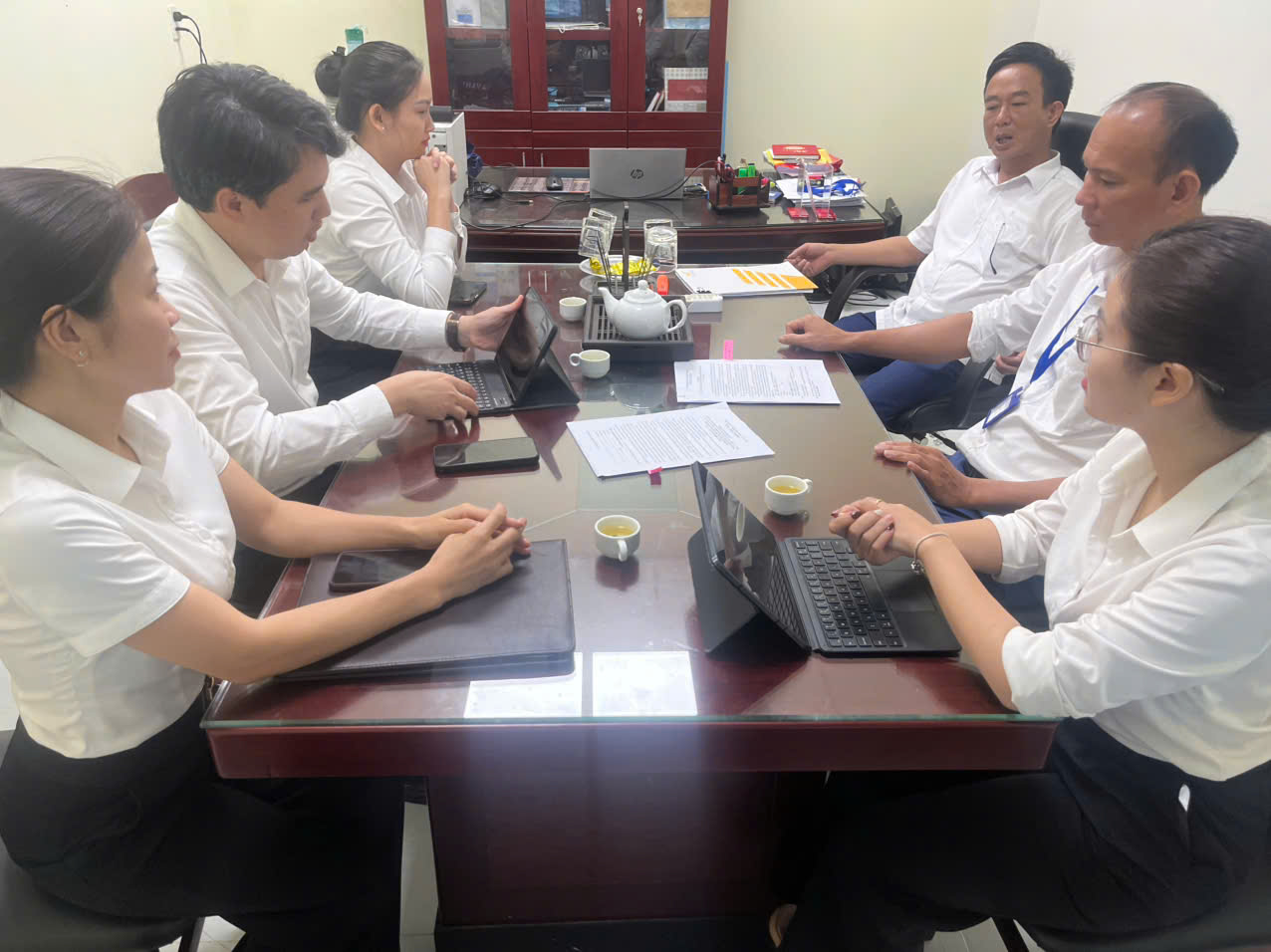 Trung tâm Hành chính công xã Phú Xuyên làm việc với Bưu điện tỉnh Thái Nguyên