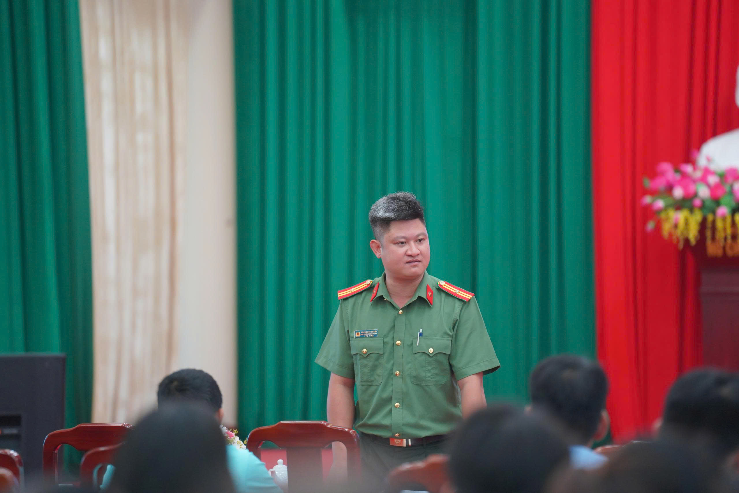 Anh-tin-bai