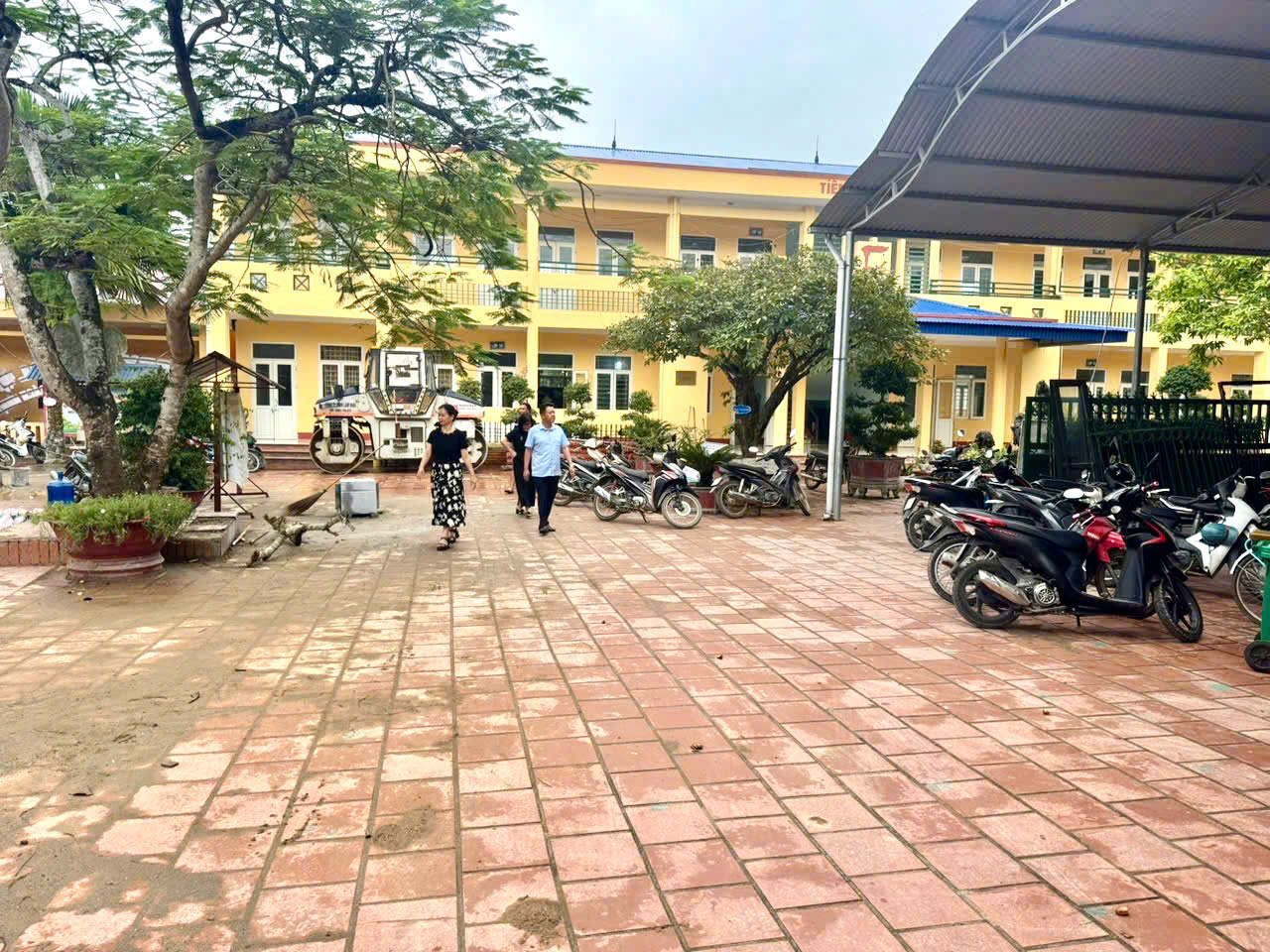 ĐẢNG UỶ - UBND XÃ PHÚ XUYÊN TỔ CHỨC KIỂM TRA CÔNG TÁC CHUẨN BỊ NĂM HỌC MỚI 2025–2026 TẠI CÁC NHÀ TRƯỜNG TRÊN ĐỊA BÀN