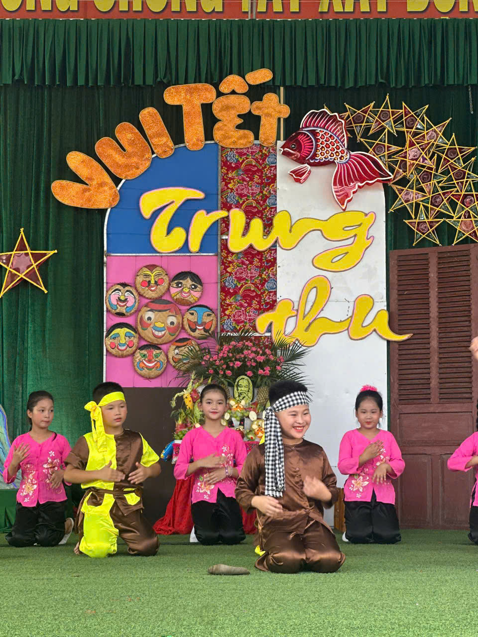 Anh-tin-bai