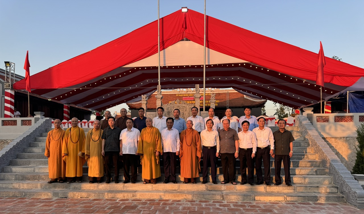 Lễ an vị Thánh tượng Đức Hoàng đế Lý Nam Đế tại Đền Mục thành phố Phổ Yên