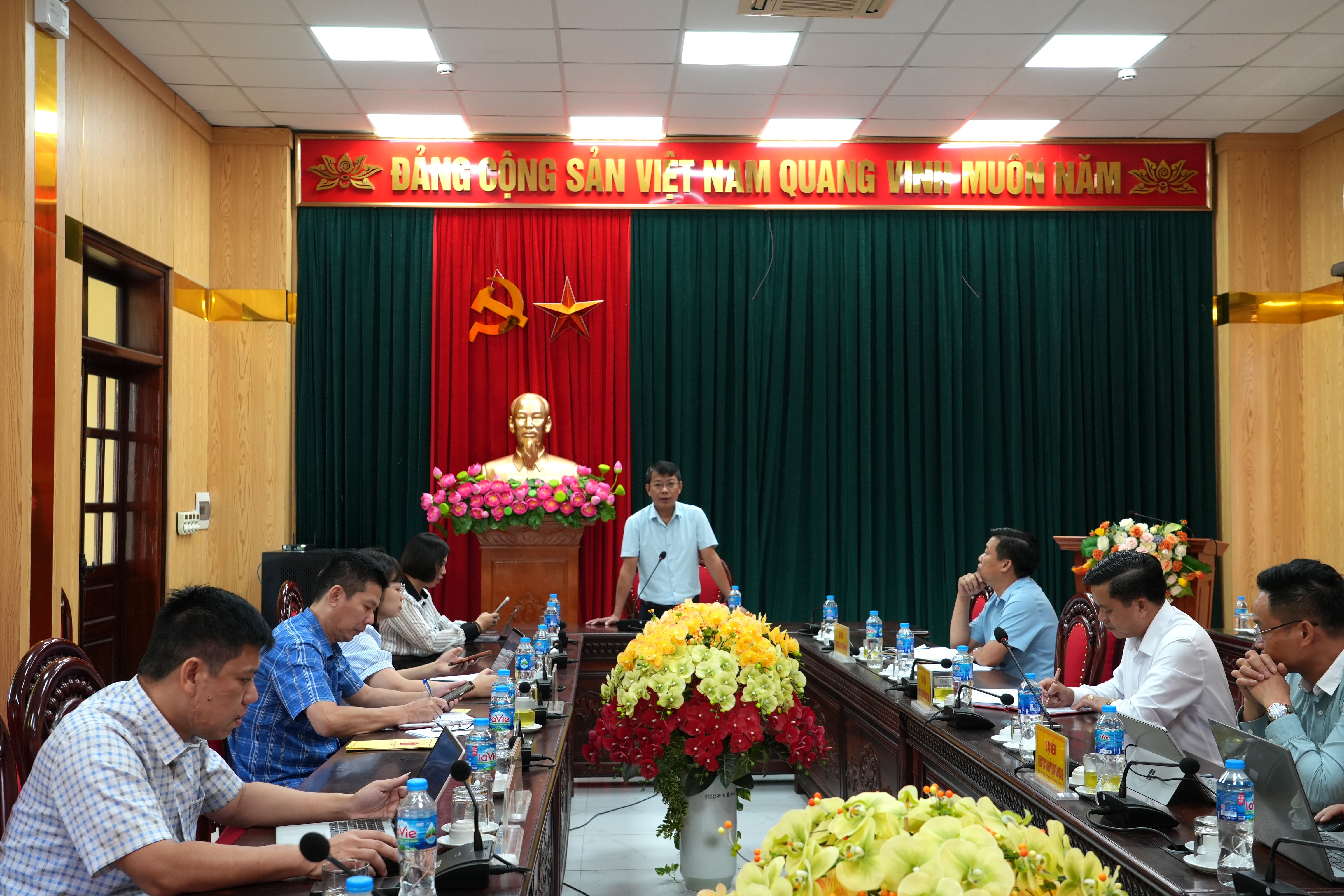 Ban Kinh tế - Ngân sách HĐND tỉnh khảo sát các dự án sử dụng đất trên địa bàn một số xã, phường