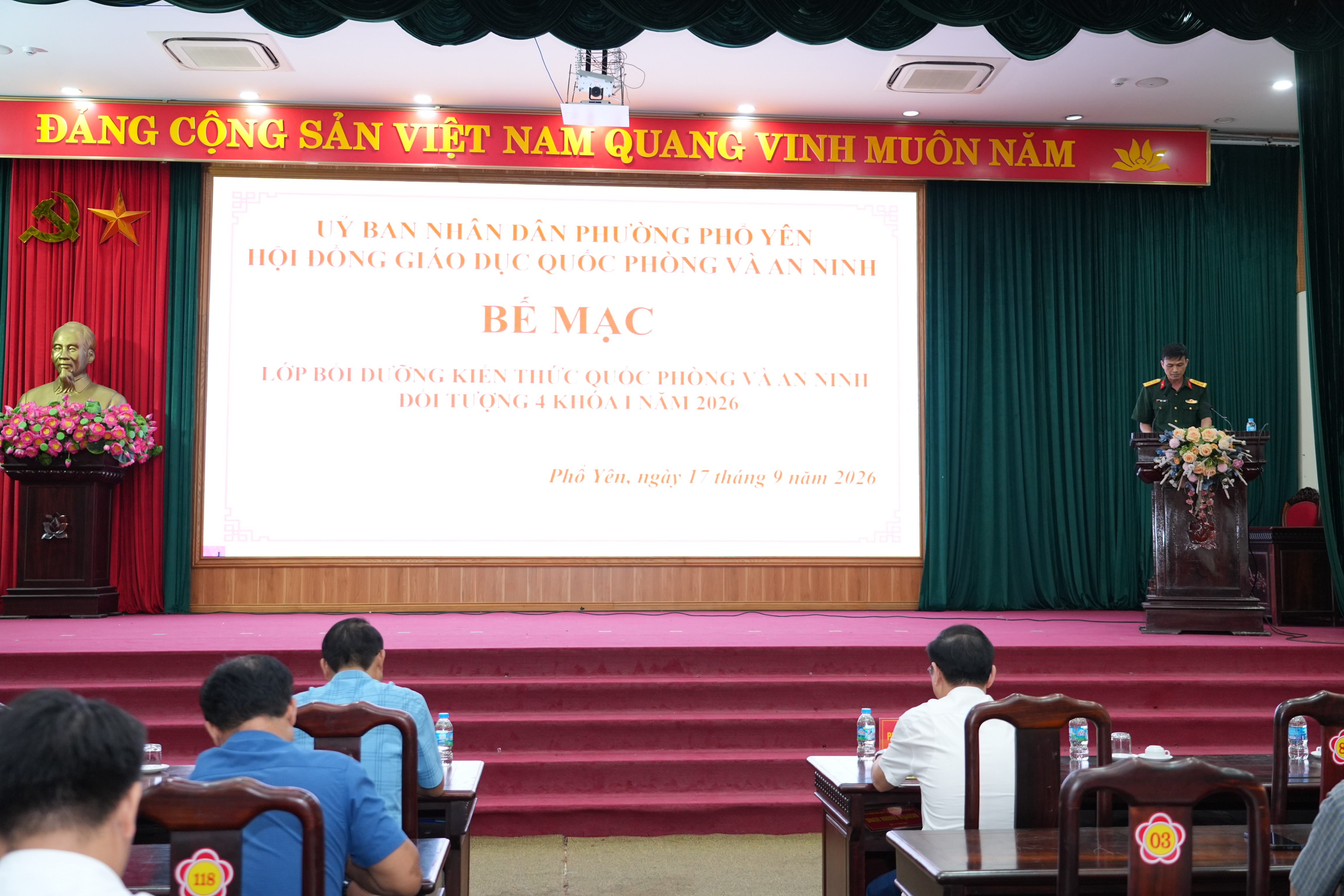 PHƯỜNG PHỔ YÊN TỔ CHỨC BẾ GIẢNG LỚP BỒI DƯỠNG KIẾN THỨC QUỐC PHÒNG VÀ AN NINH ĐỐI TƯỢNG 4 NĂM 2026