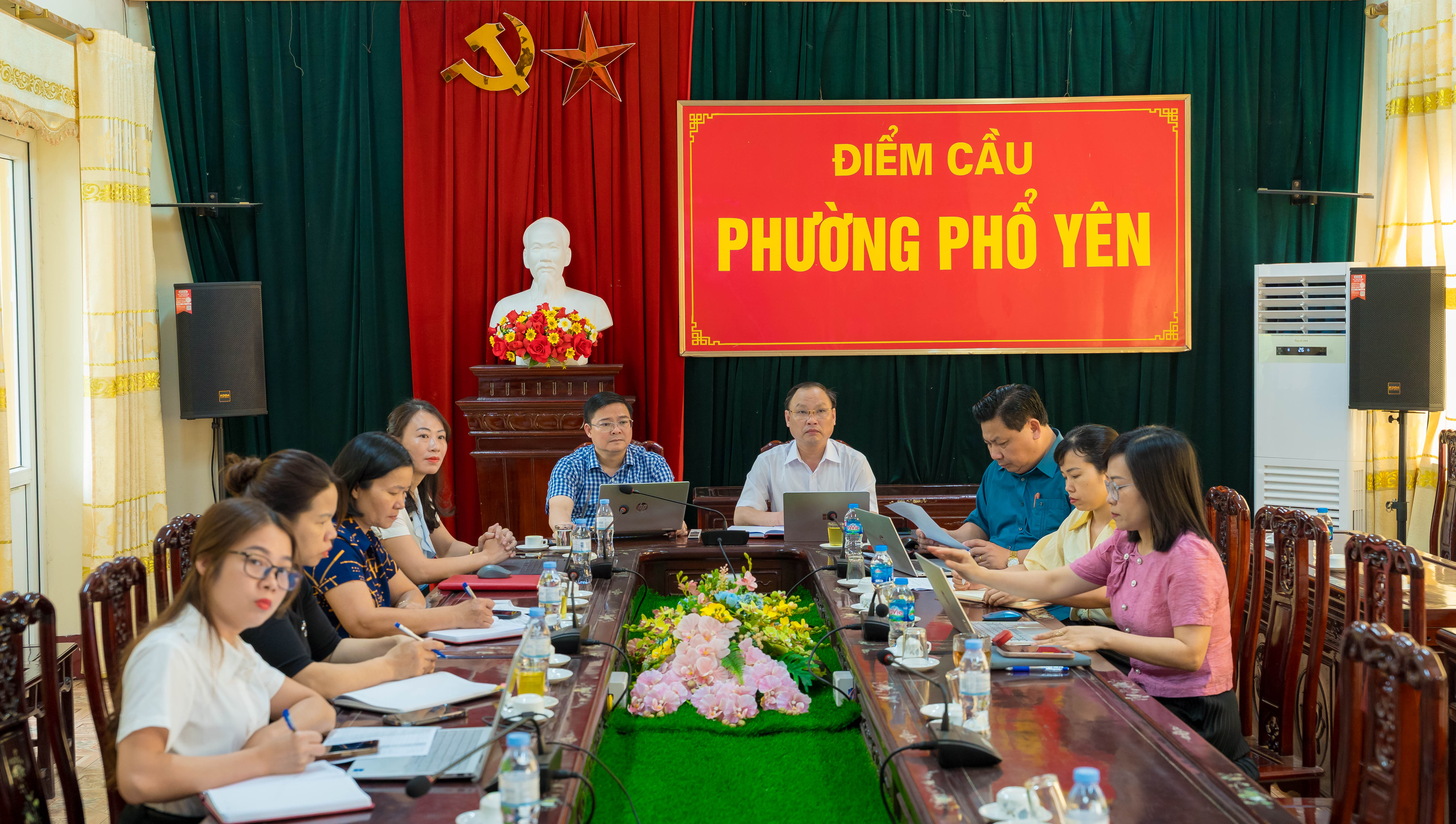 Anh-tin-bai