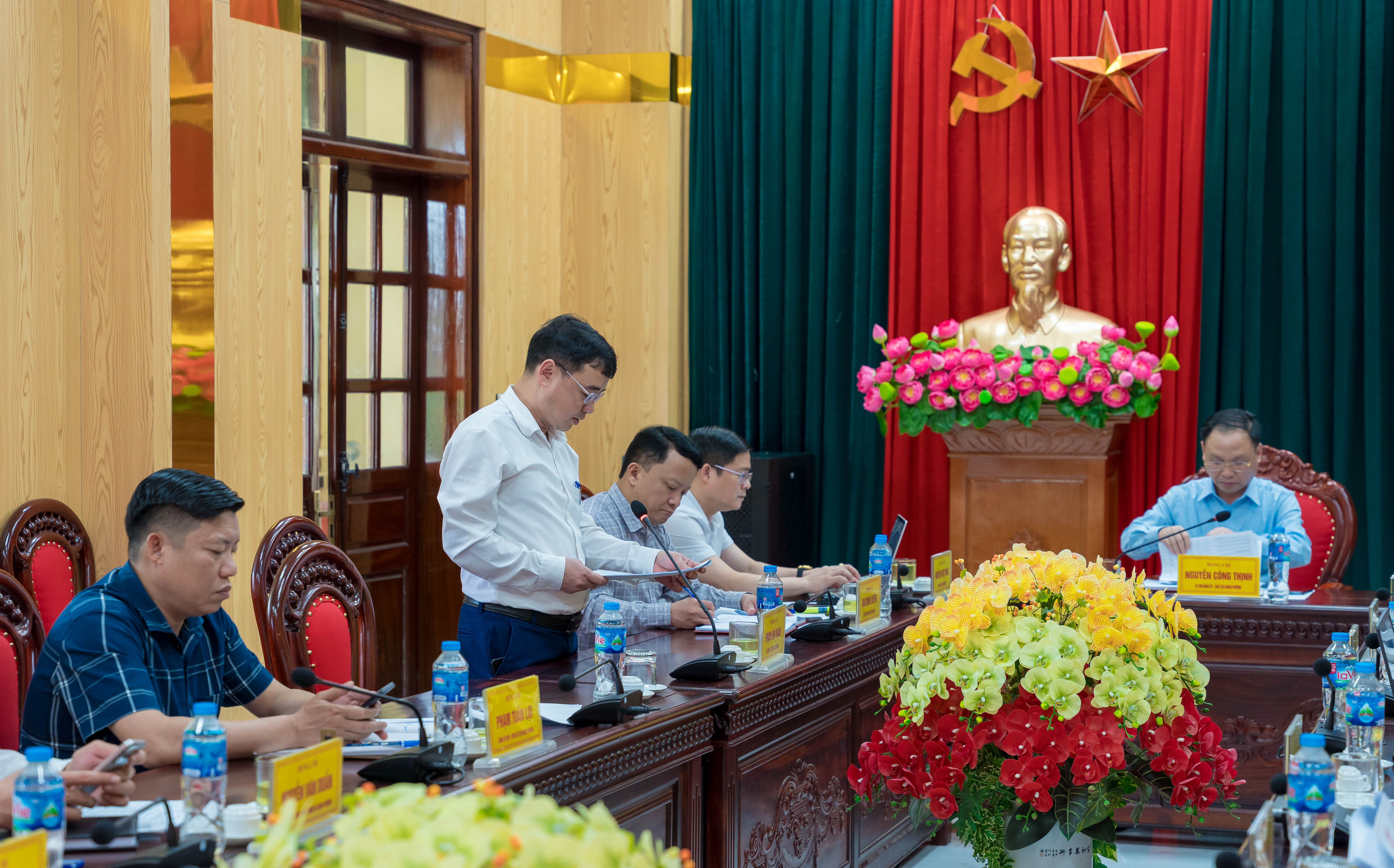 Anh-tin-bai