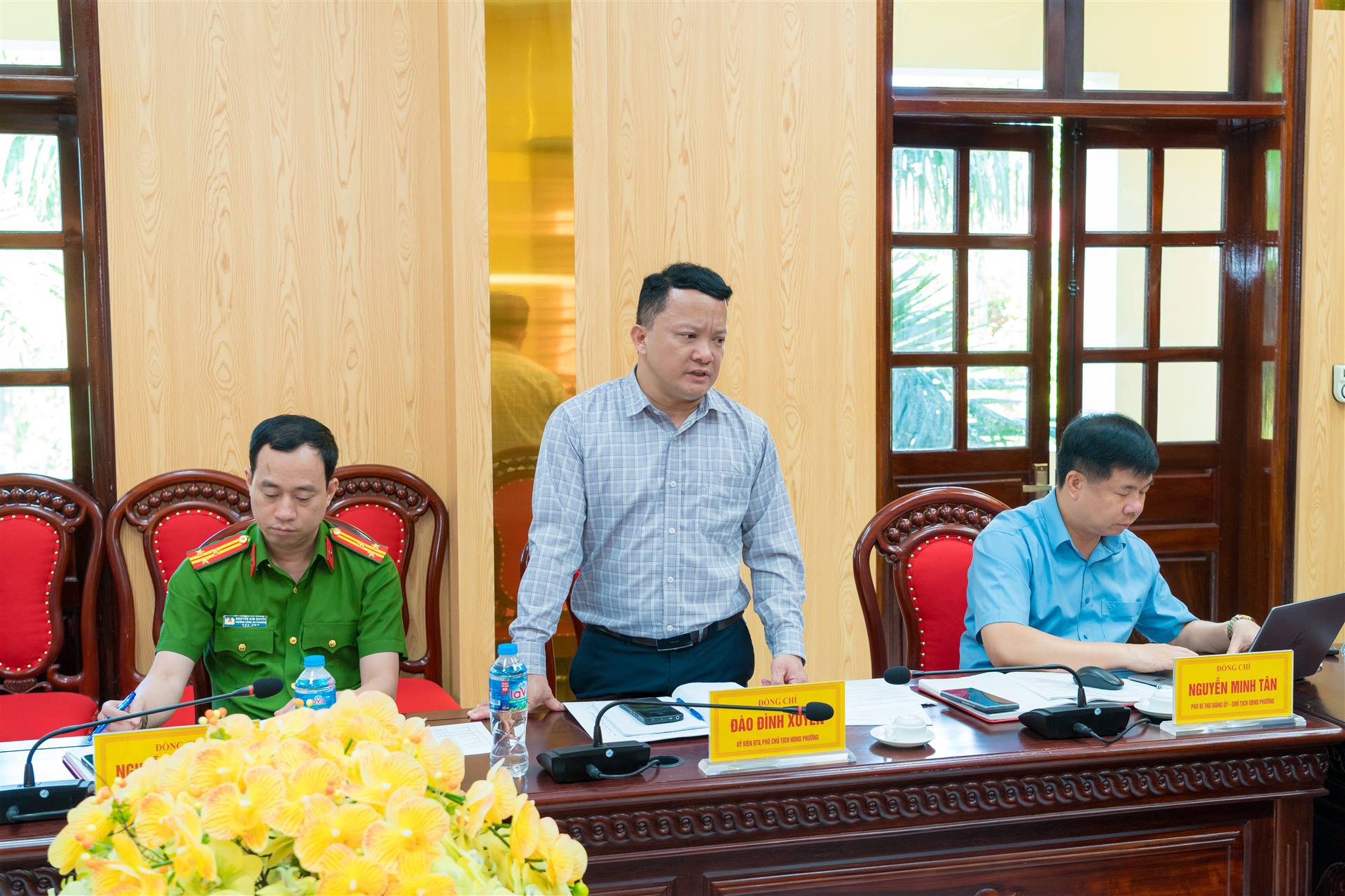 Anh-tin-bai
