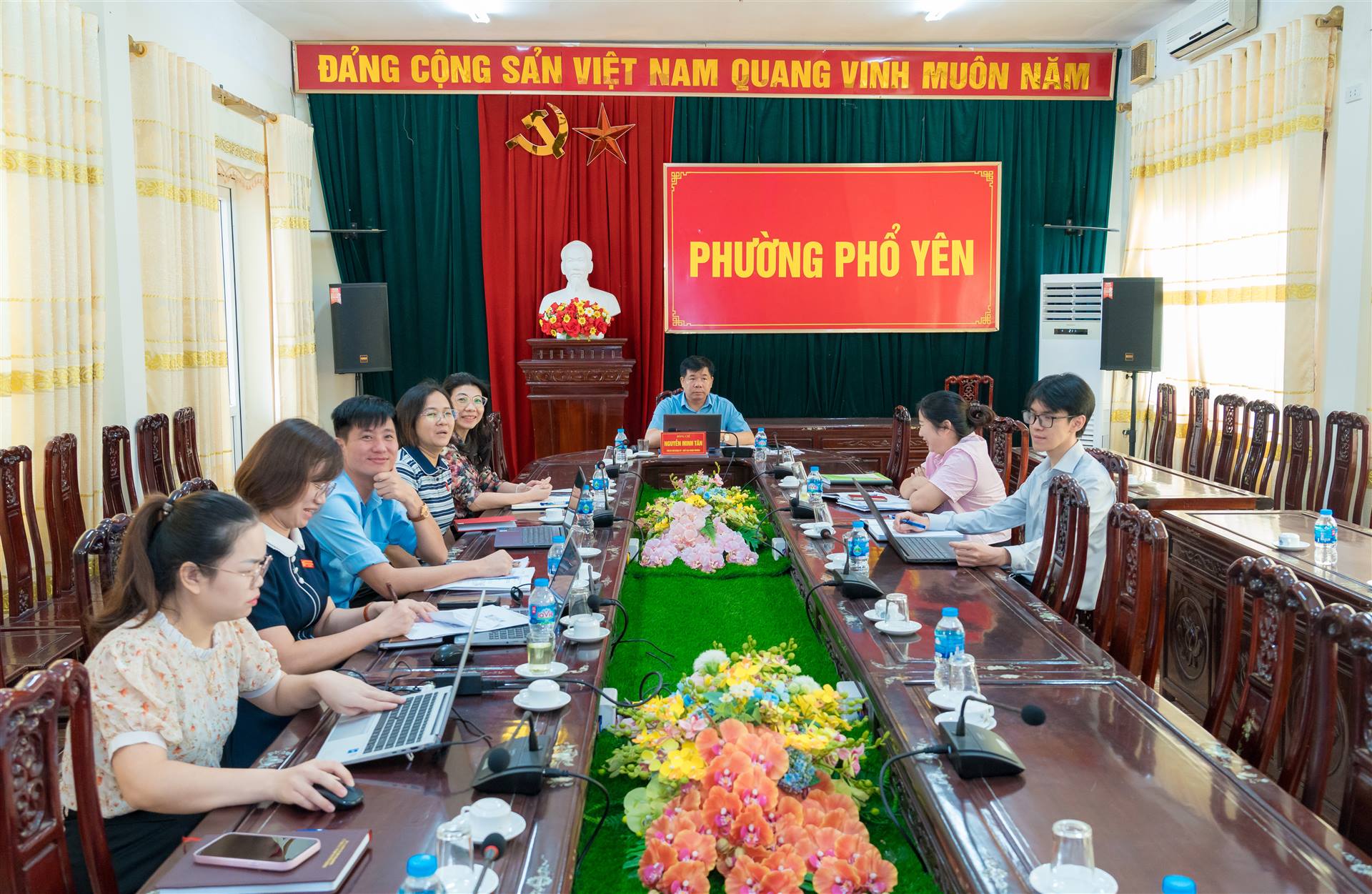 Anh-tin-bai