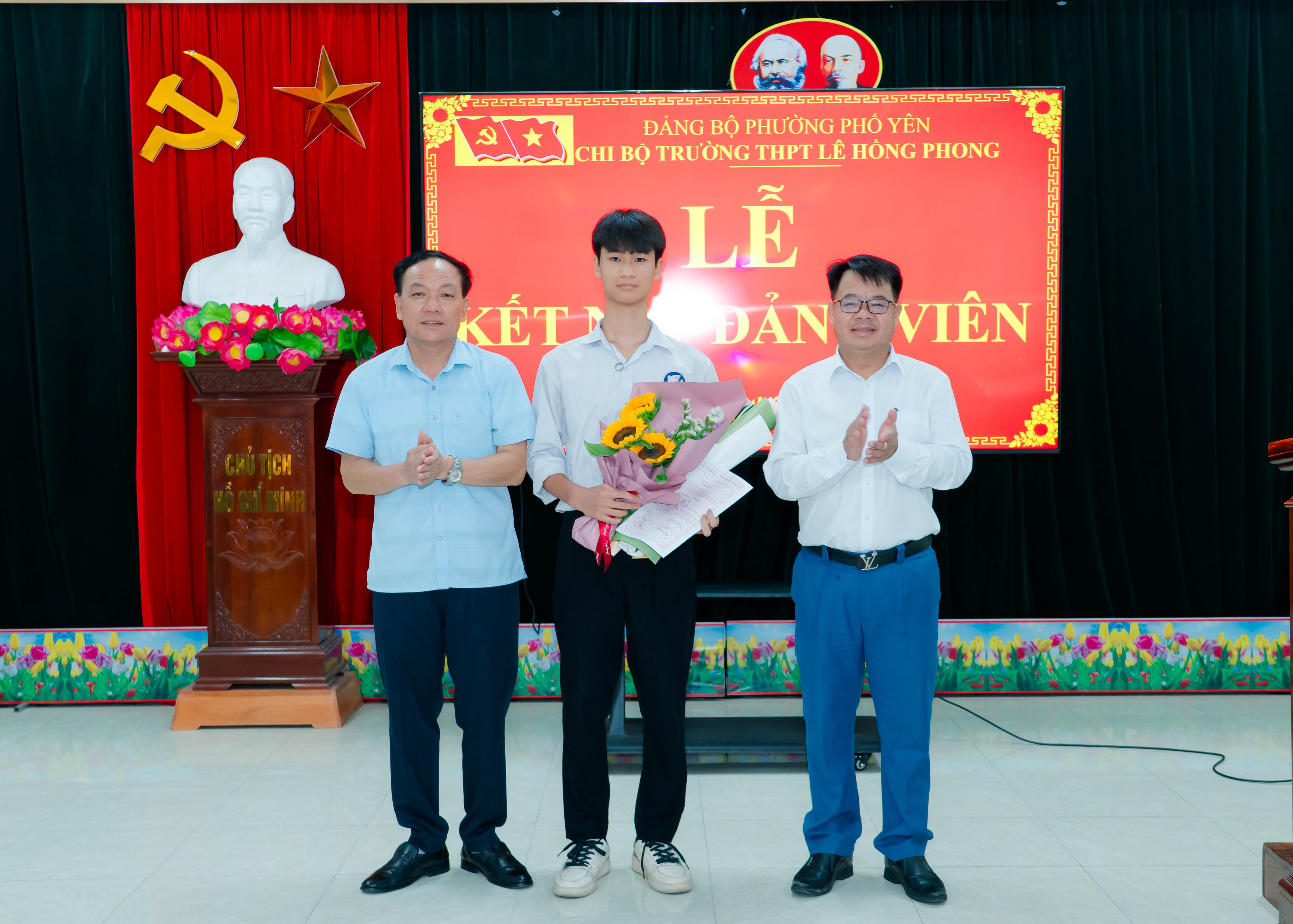 Anh-tin-bai