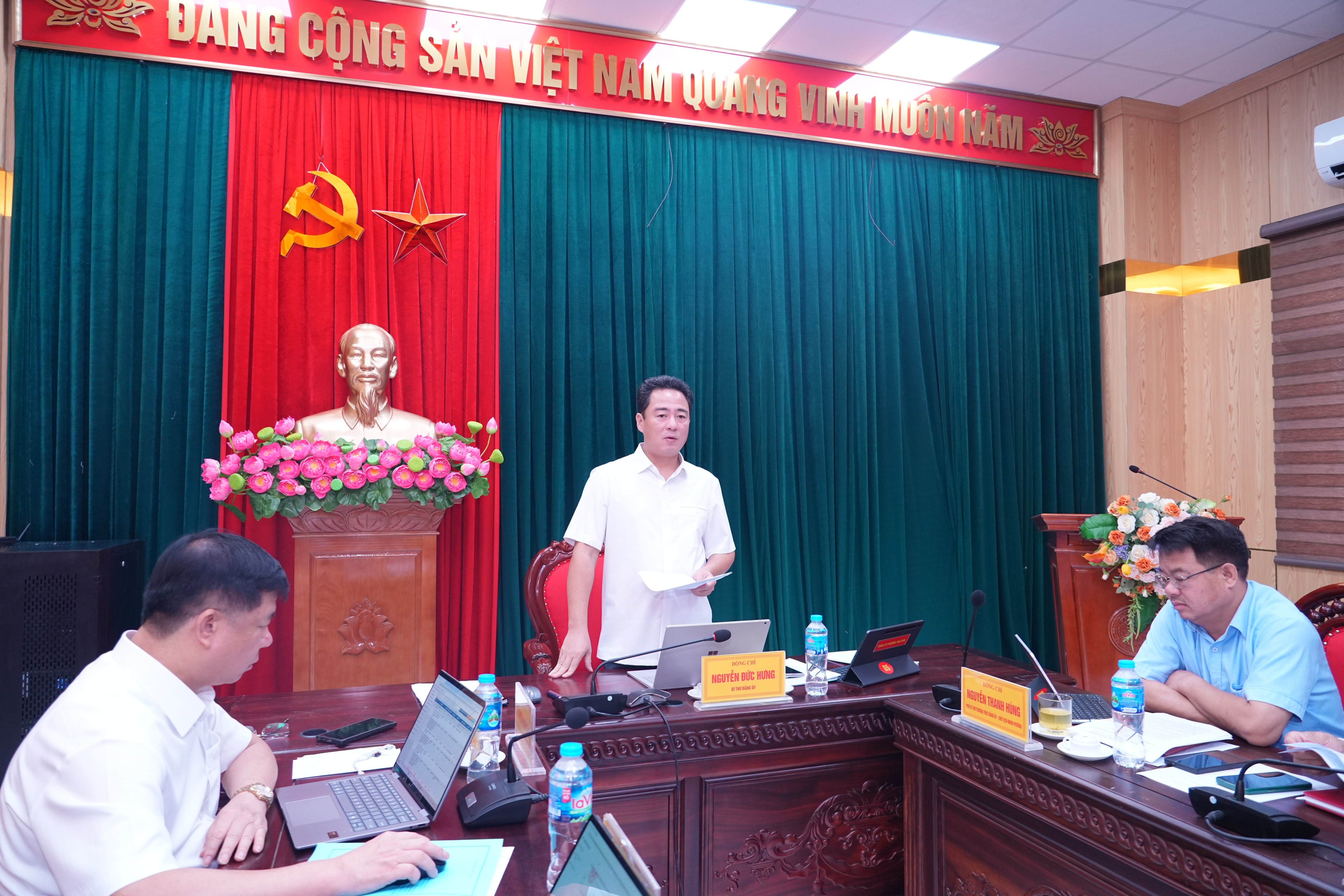 Anh-tin-bai