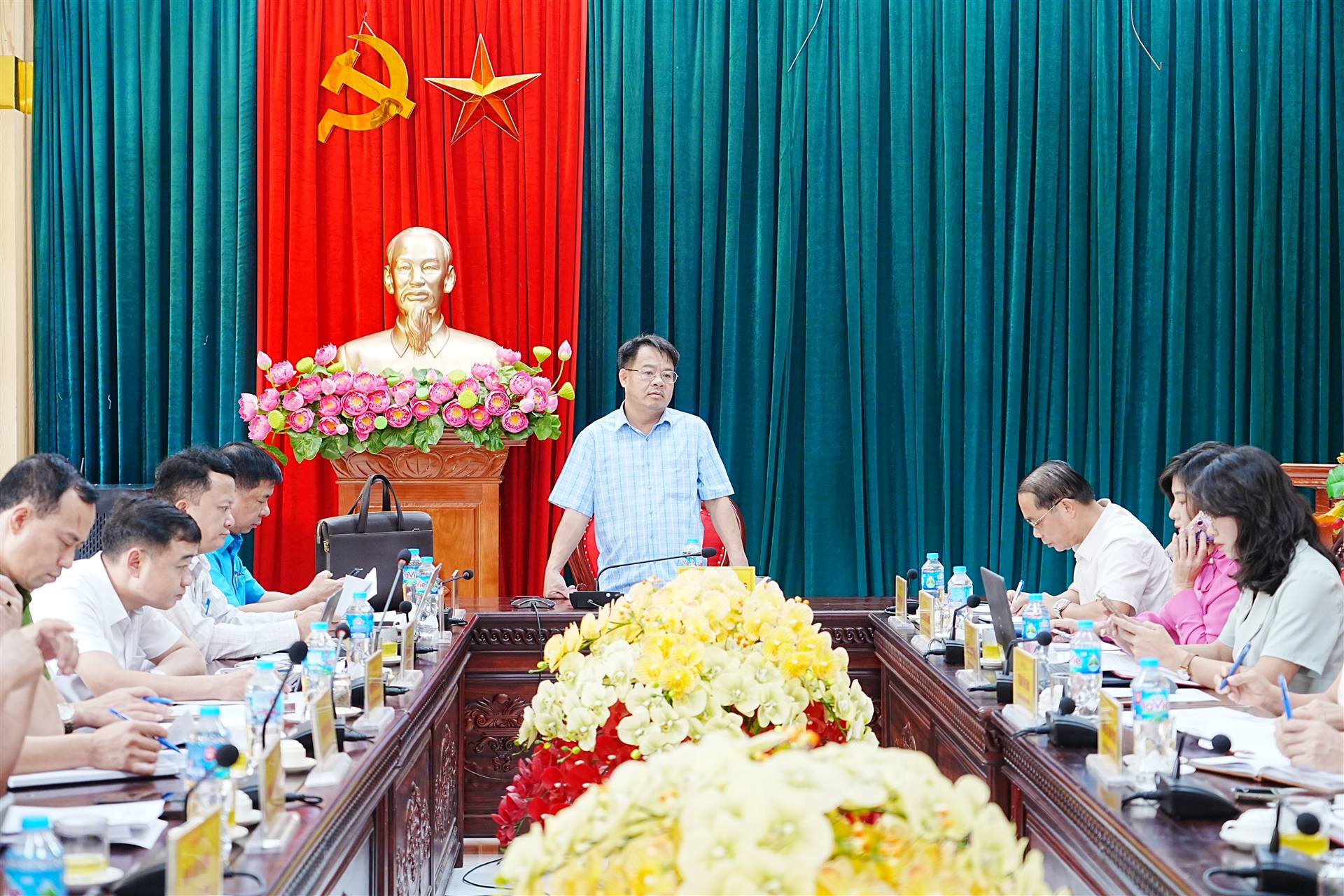 Anh-tin-bai