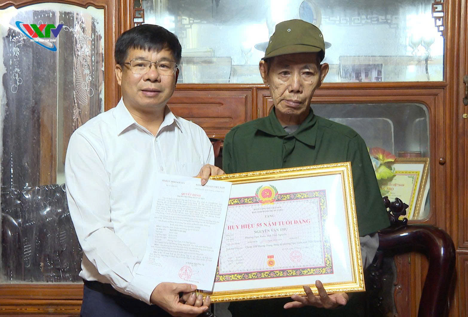 Anh-tin-bai