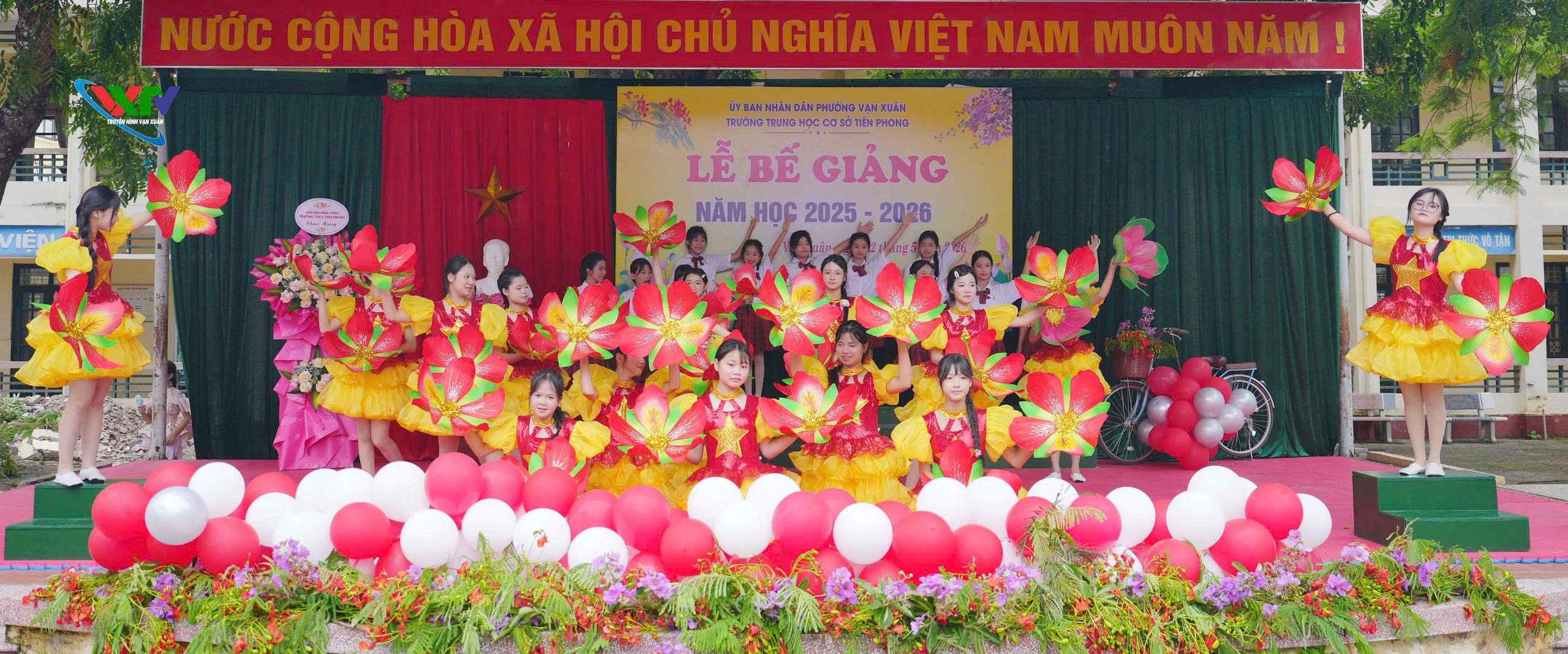 Trường THCS Tiên Phong Bế giảng năm học 2025 - 2026