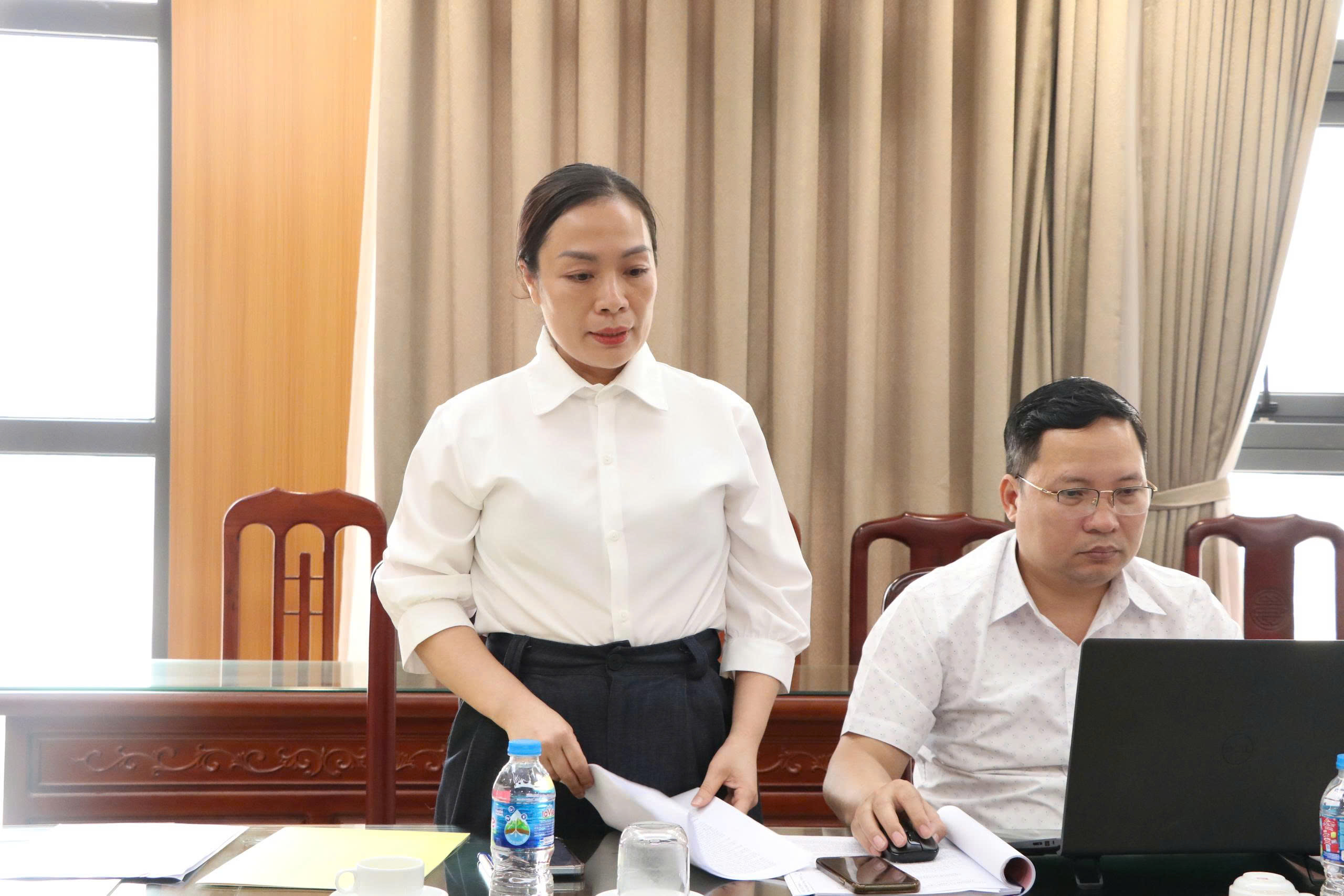Anh-tin-bai