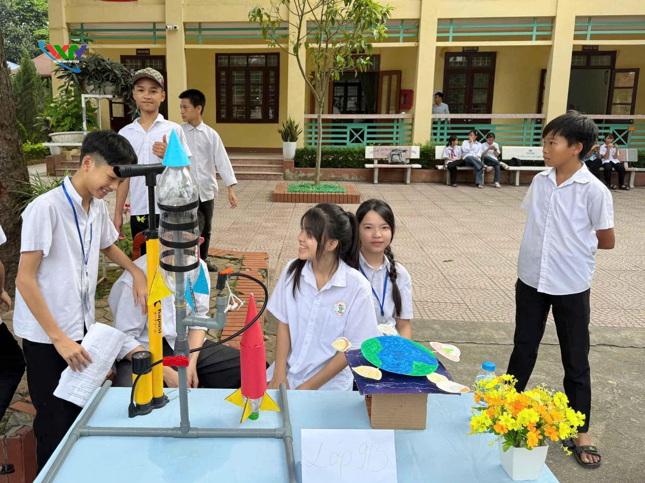 Anh-tin-bai