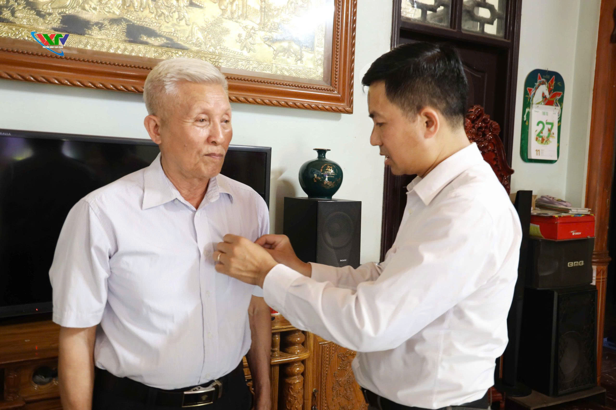 Anh-tin-bai
