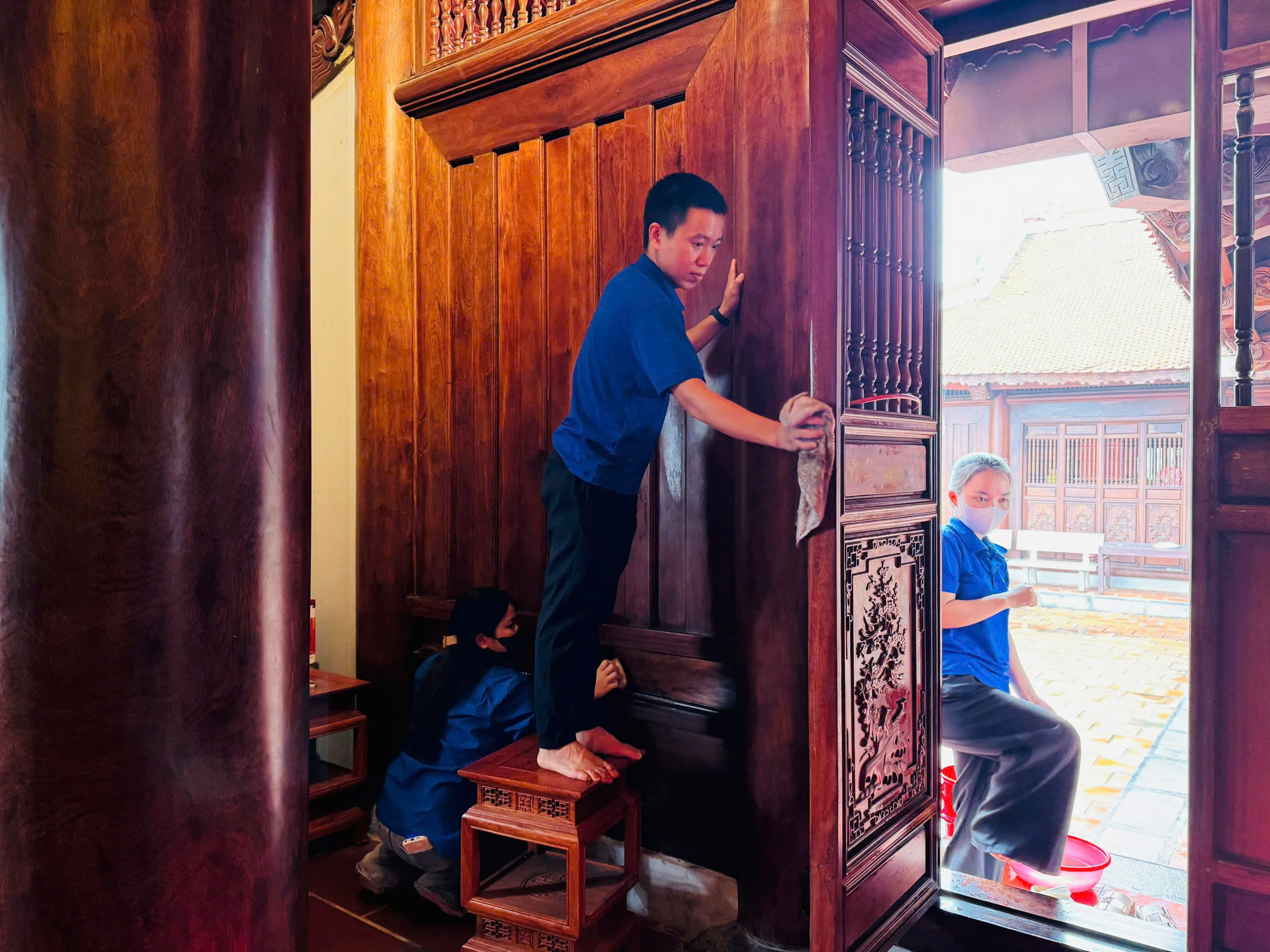 Anh-tin-bai