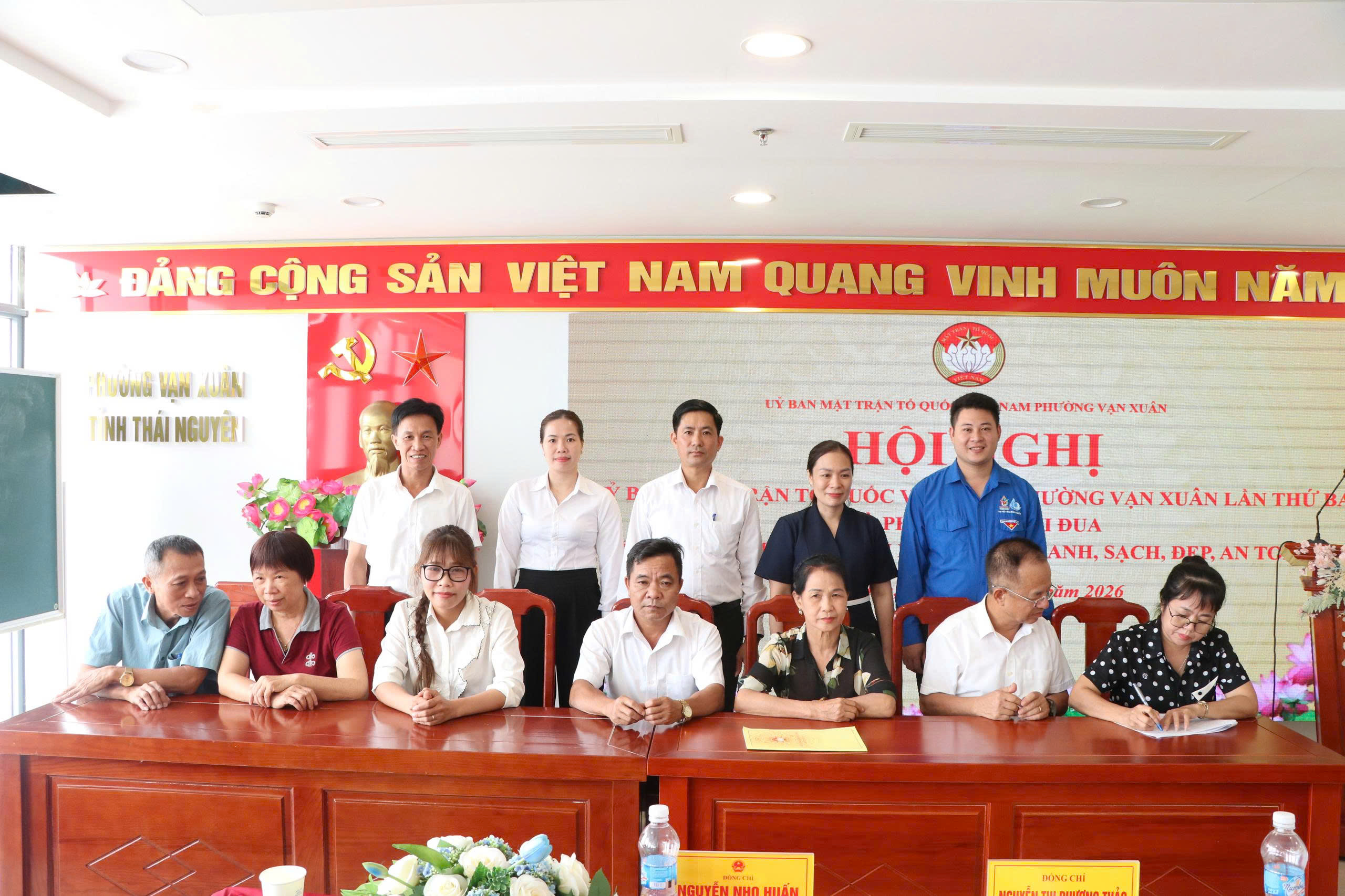 Anh-tin-bai