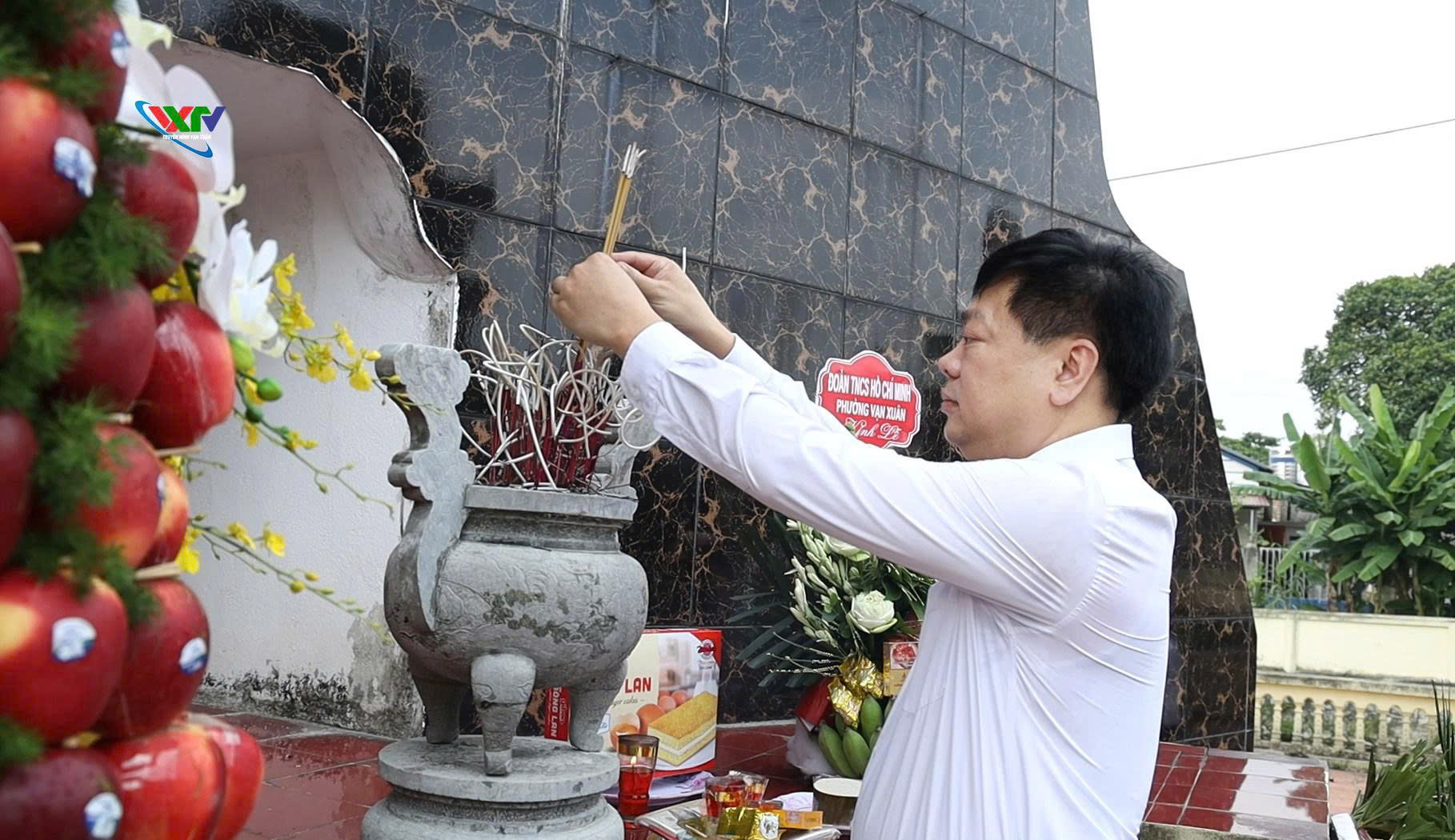 Anh-tin-bai