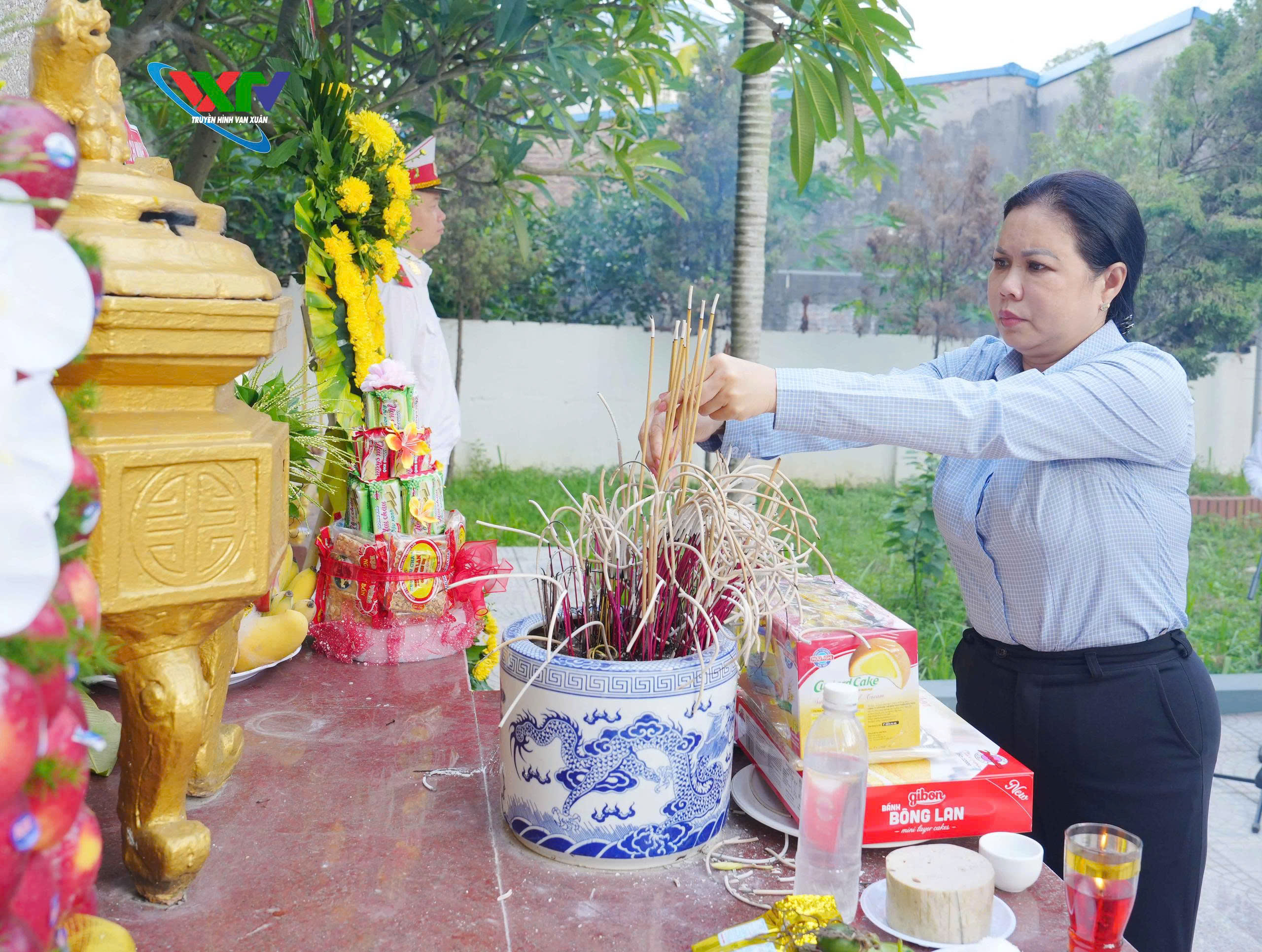 Anh-tin-bai