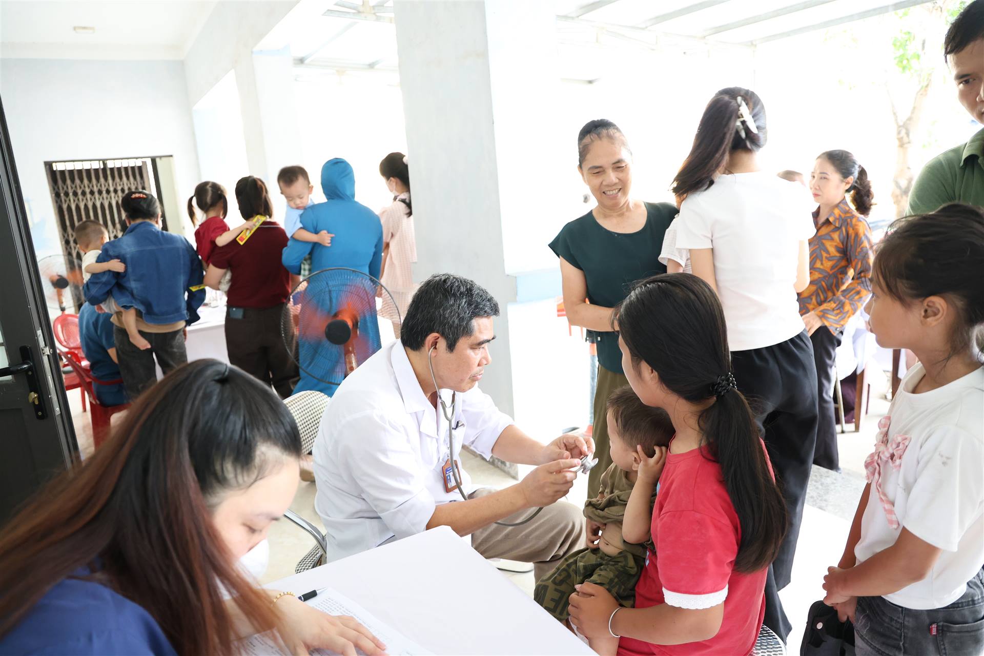 PHƯỜNG TRUNG THÀNH TRIỂN KHAI KHÁM SỨC KHỎE ĐỊNH KỲ, KHÁM SÀNG LỌC MIỄN PHÍ CHO NGƯỜI DÂN NĂM 2026