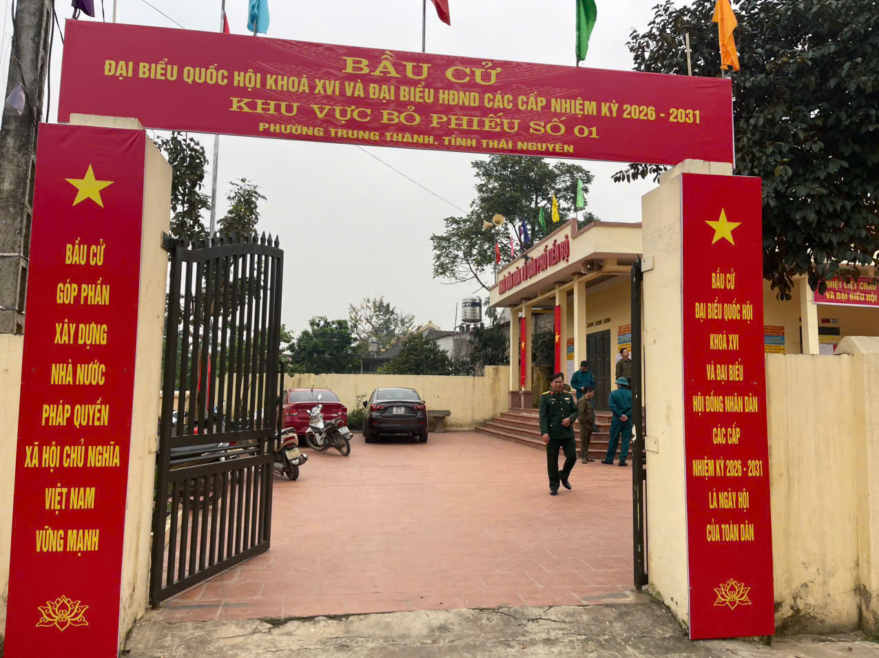 Anh-tin-bai