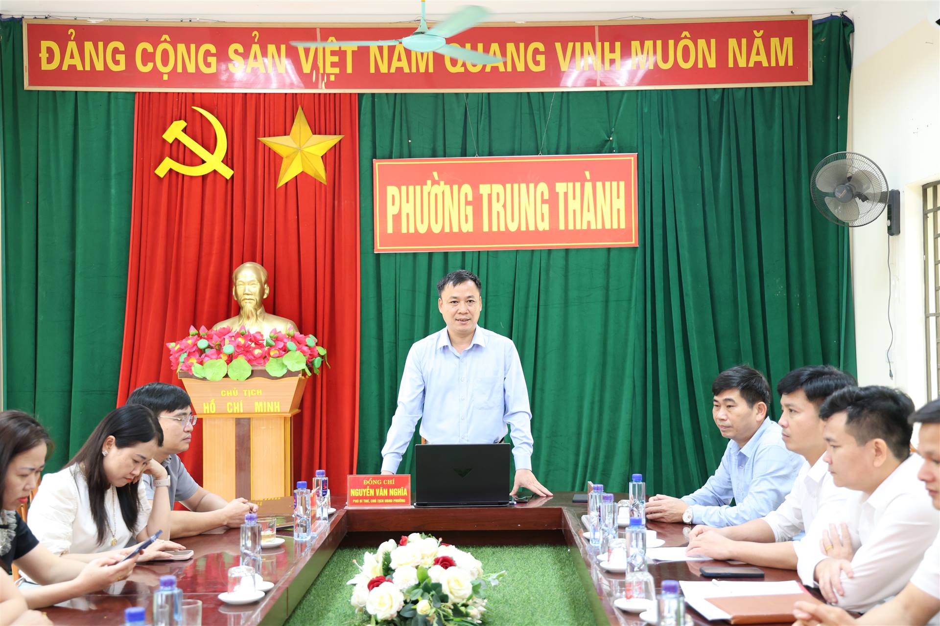 Anh-tin-bai