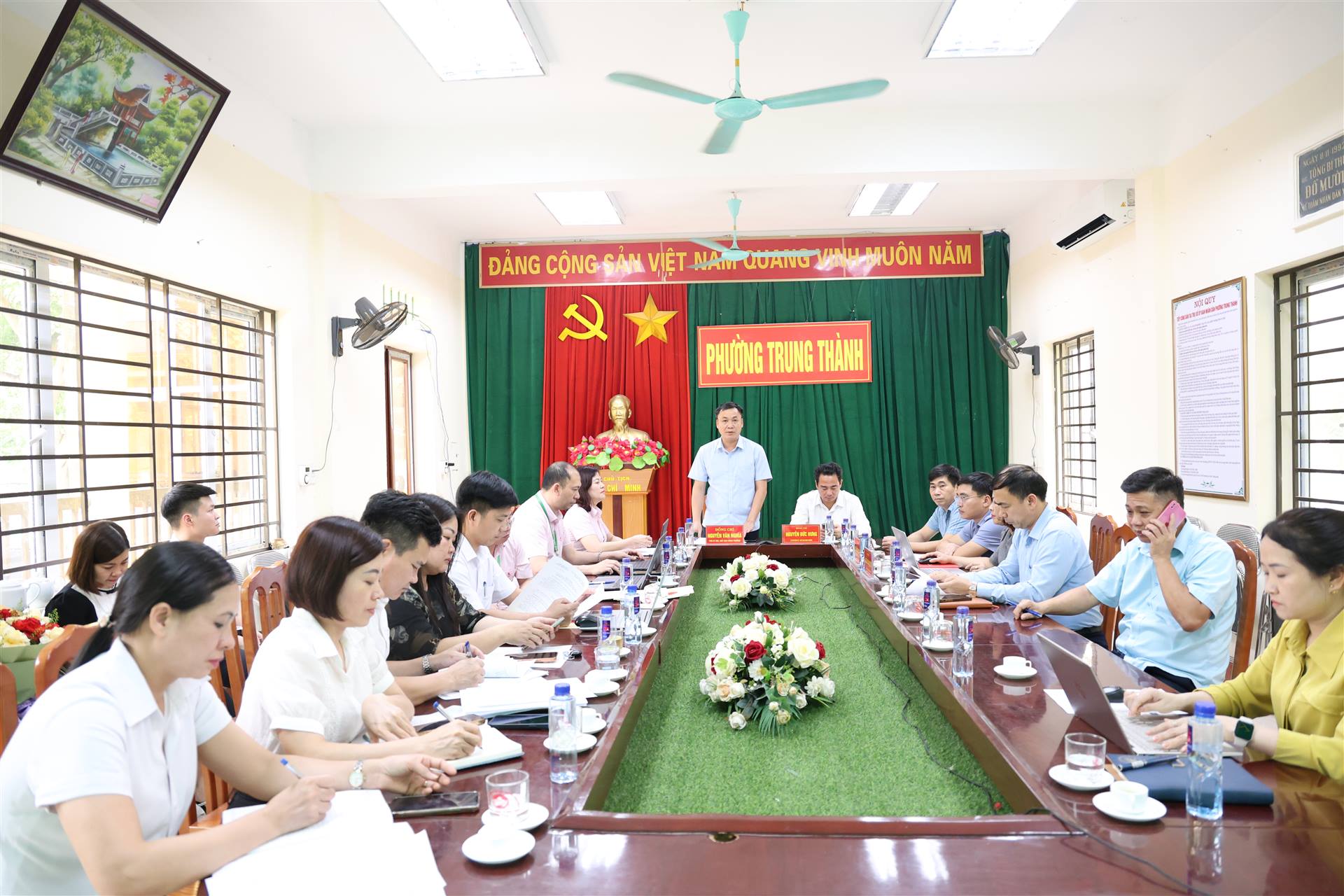 Anh-tin-bai
