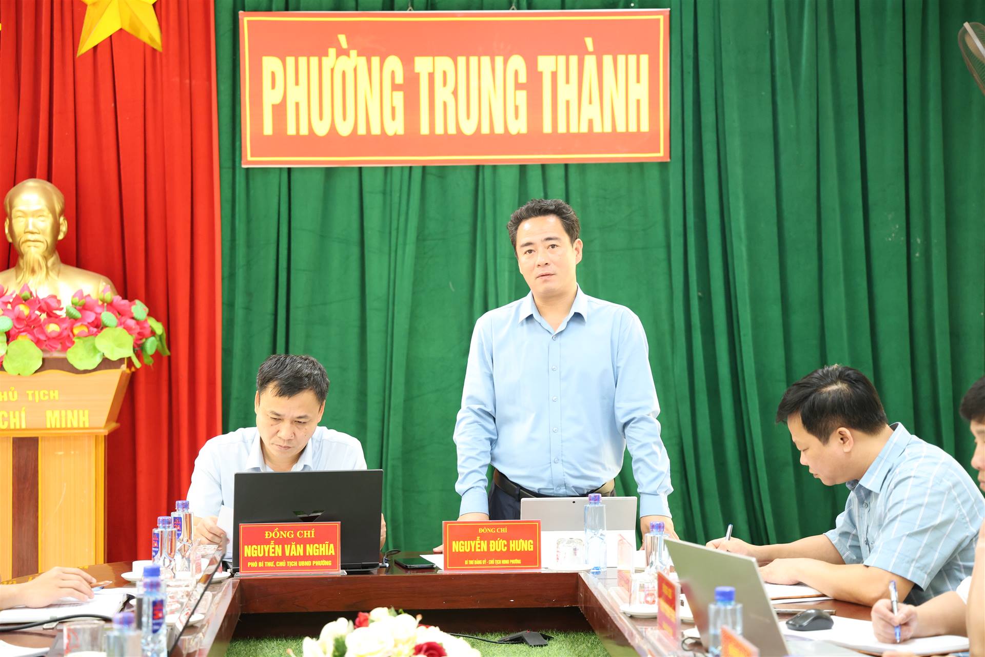 Anh-tin-bai