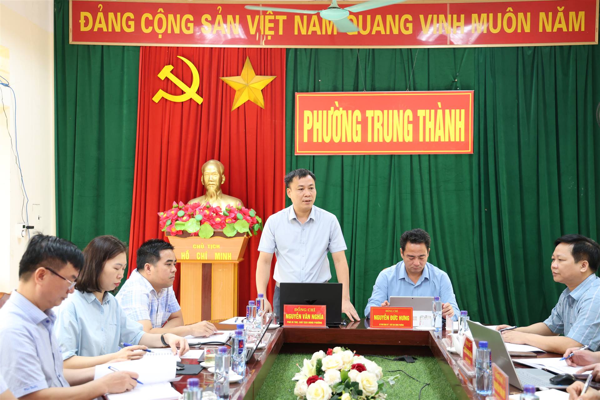 Anh-tin-bai