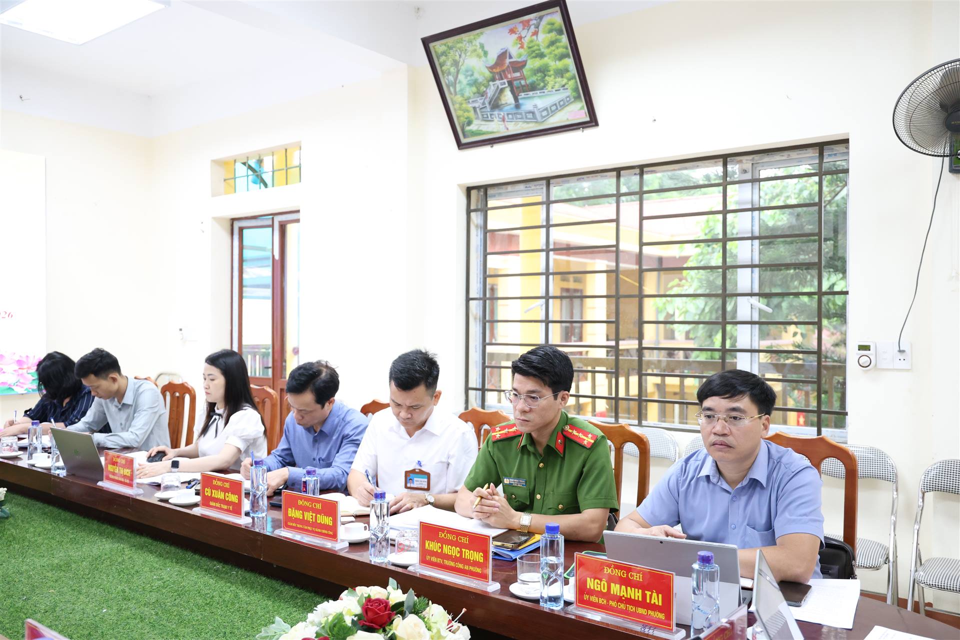 Anh-tin-bai