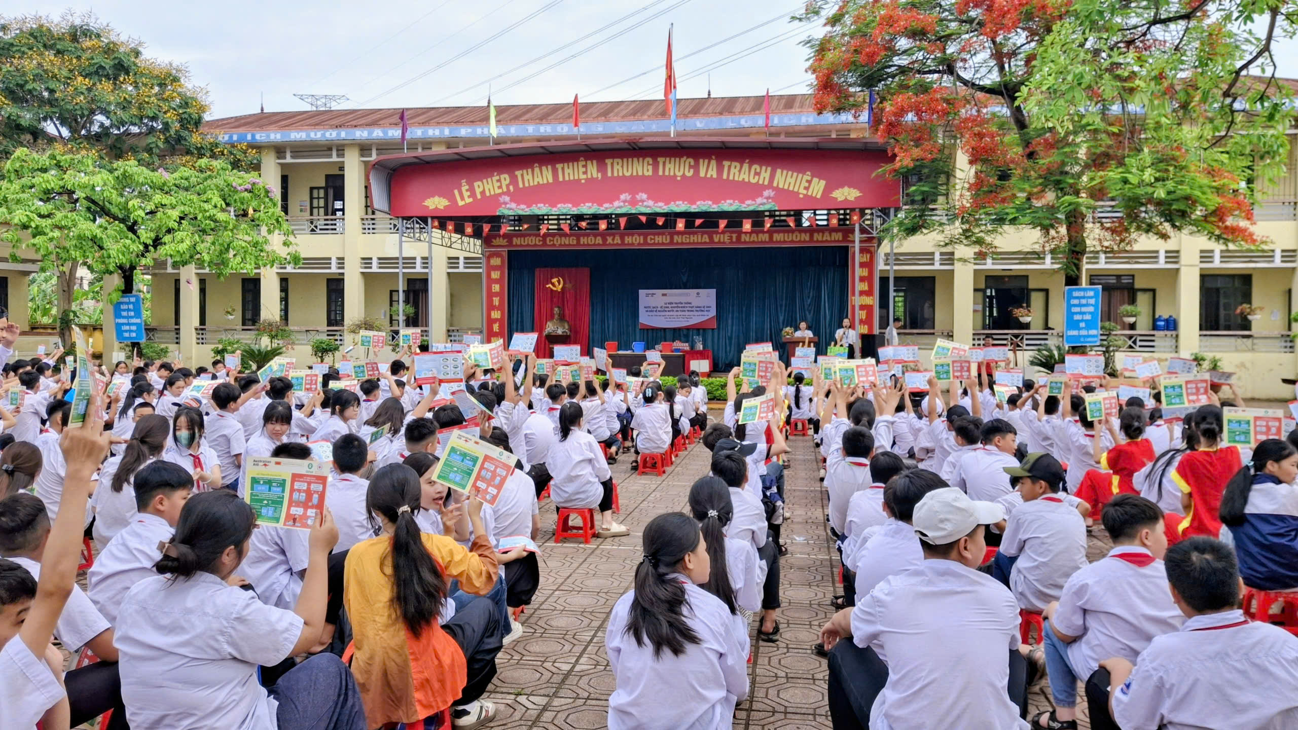 Anh-tin-bai