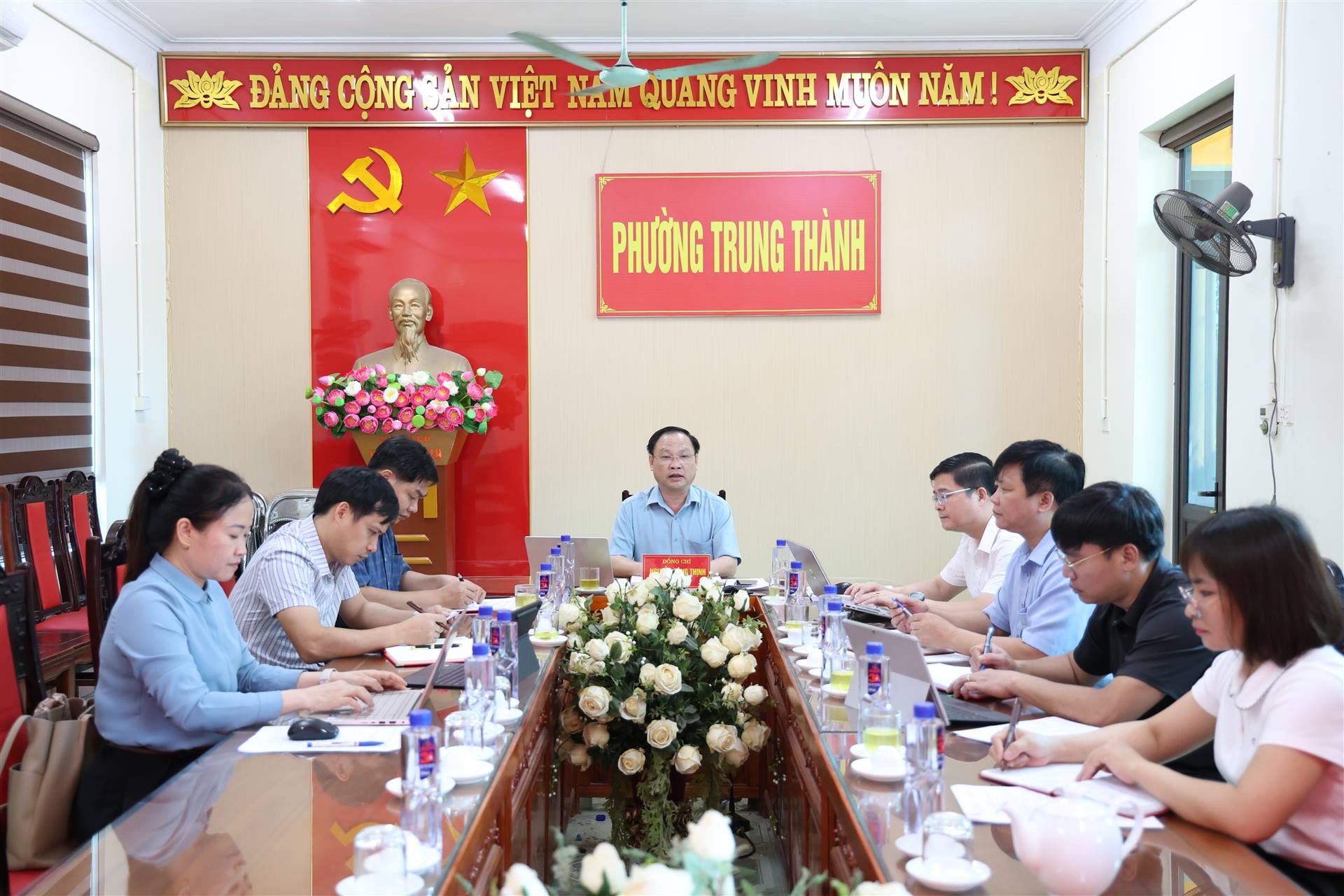 Anh-tin-bai