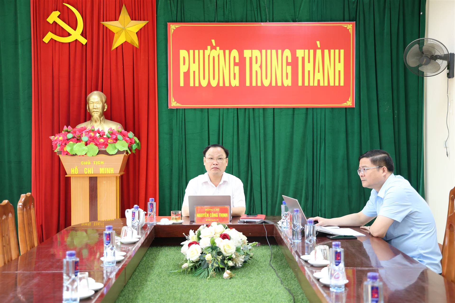 Anh-tin-bai