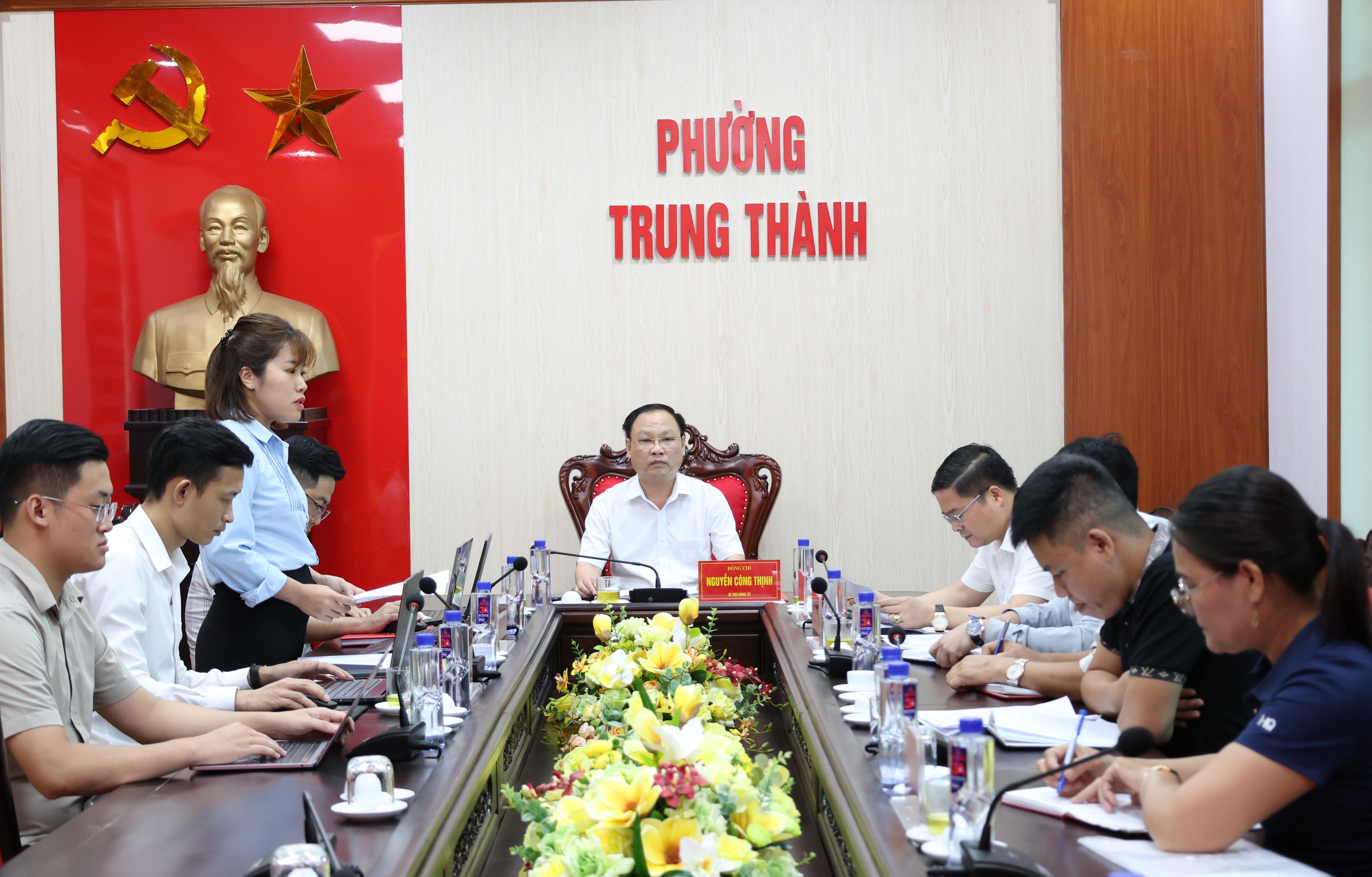 Anh-tin-bai