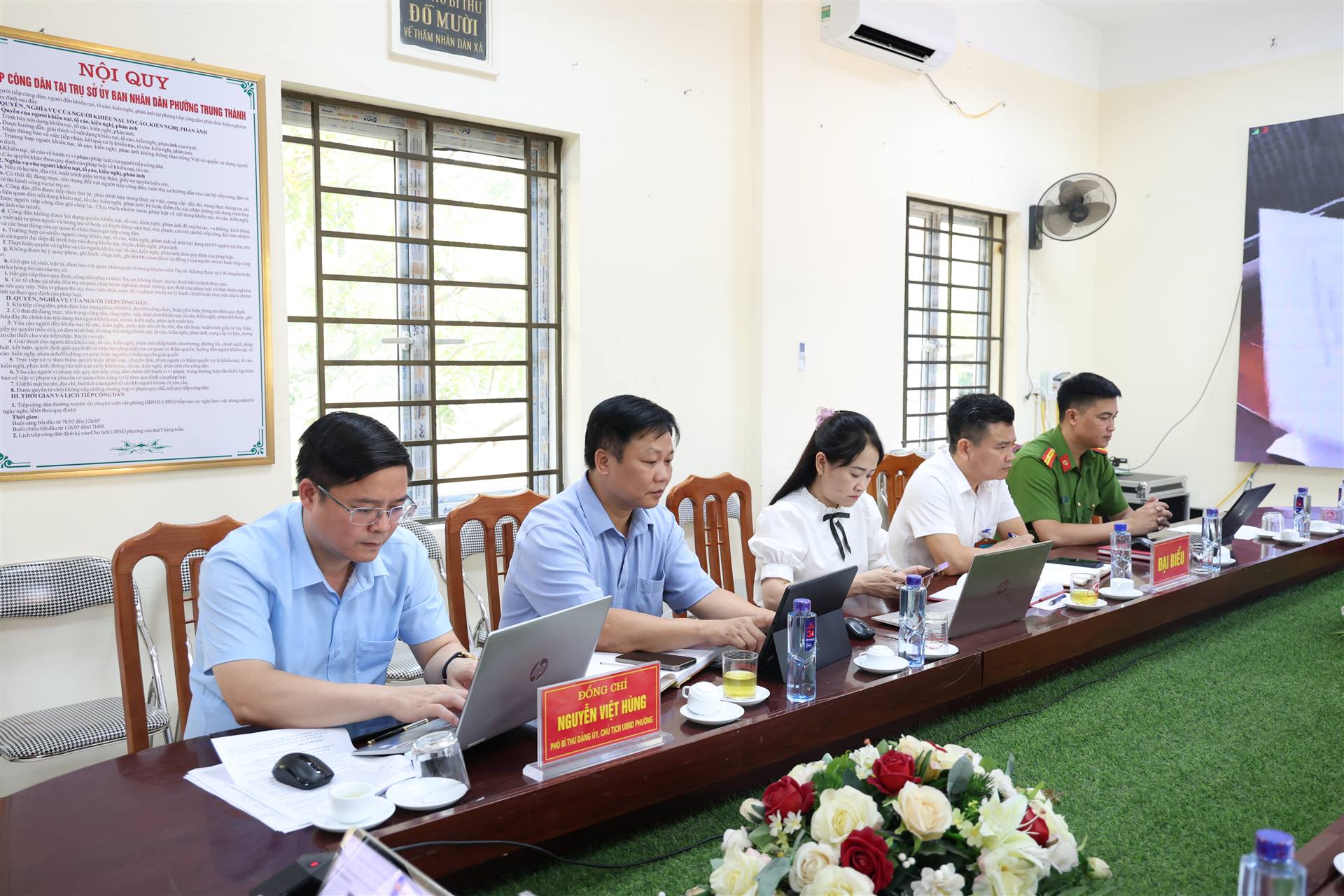 Anh-tin-bai